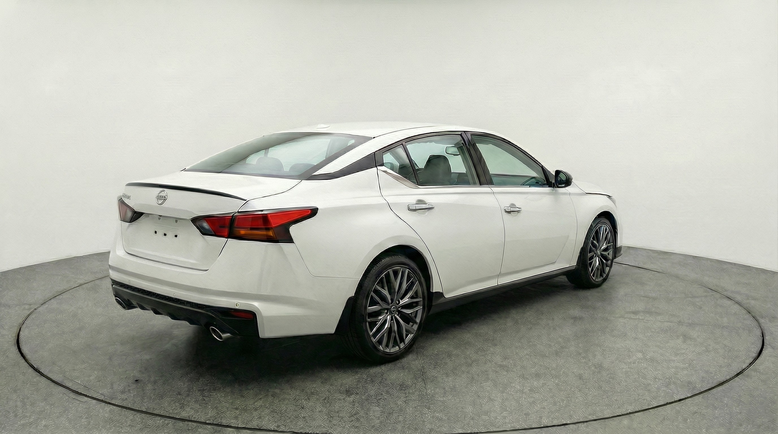 Thumbnail: 2025 Nissan Altima - 7