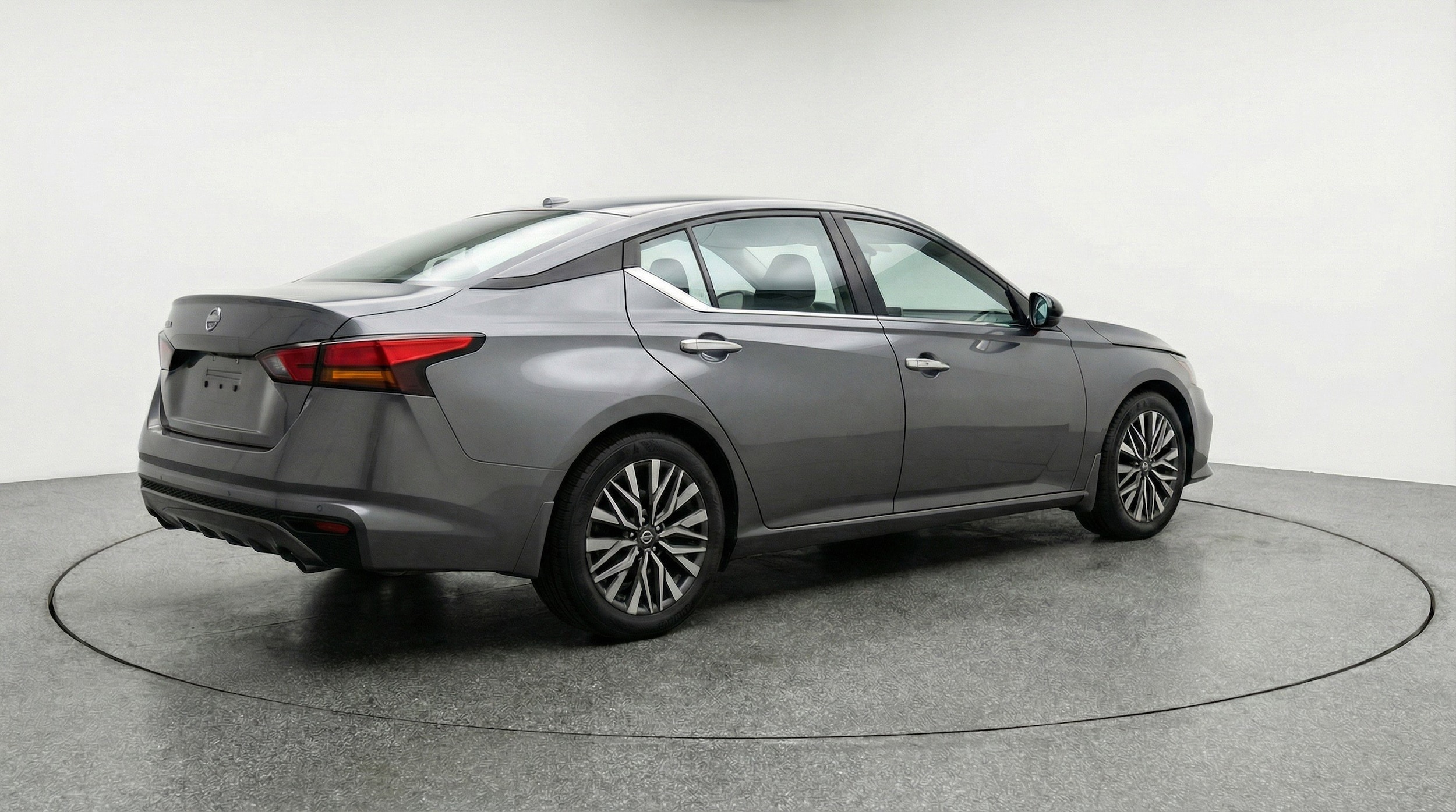 Thumbnail: 2025 Nissan Altima - 9