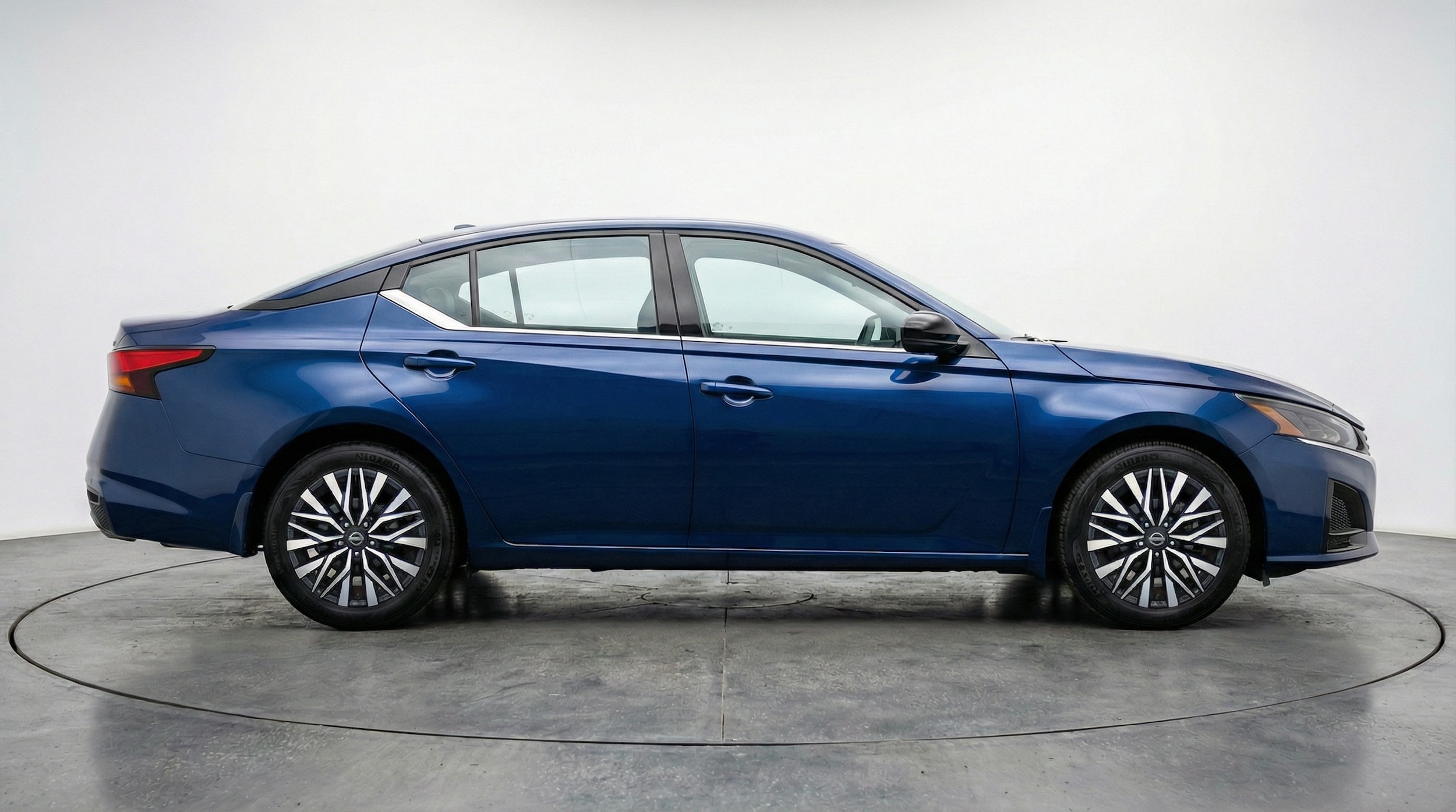 Thumbnail: 2025 Nissan Altima - 8