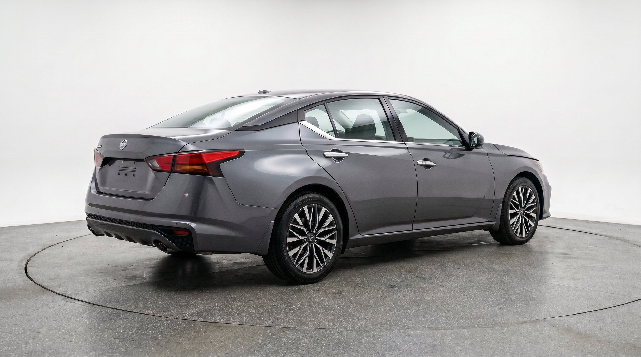 Thumbnail: 2025 Nissan Altima - 9