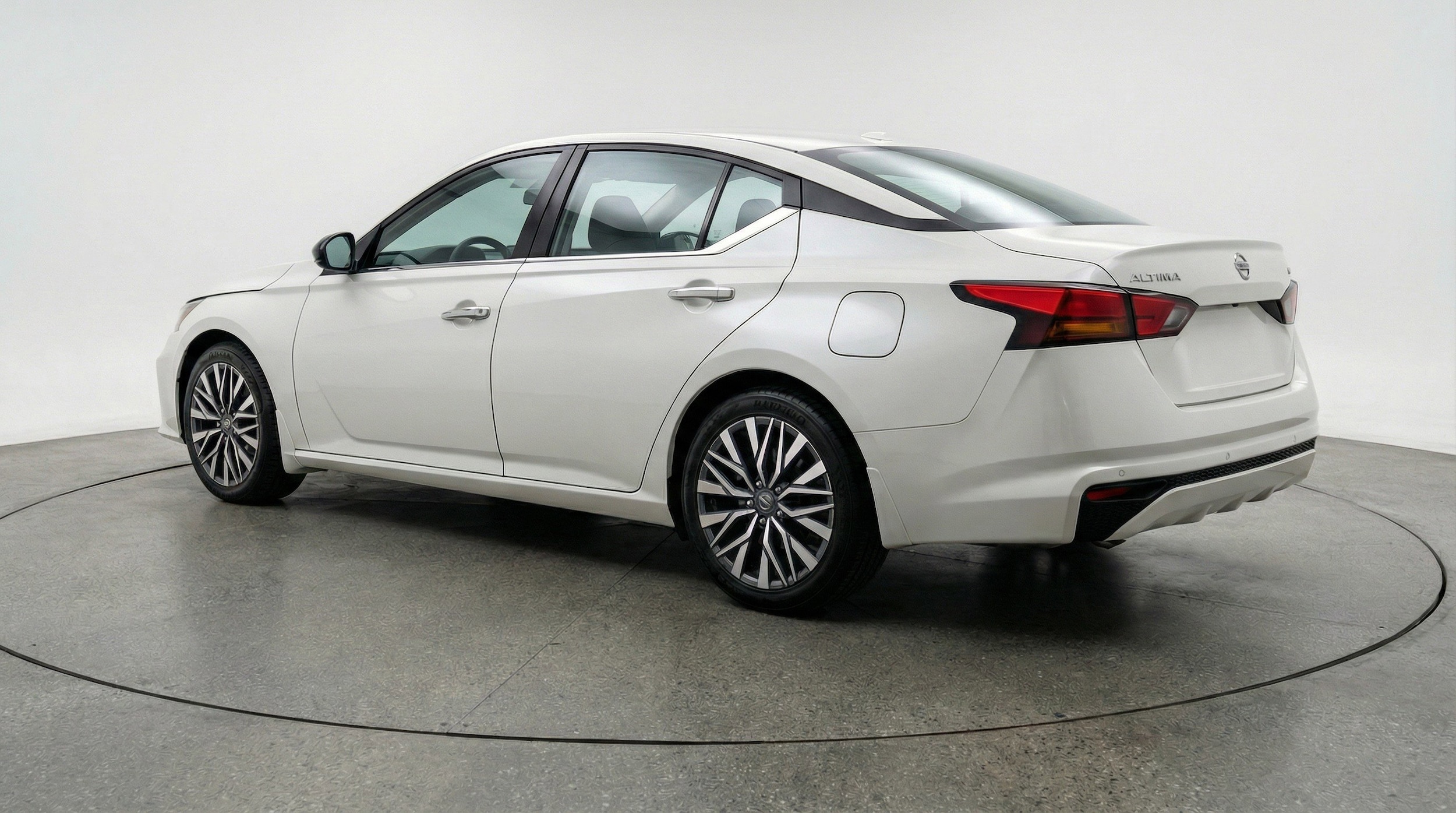 Thumbnail: 2025 Nissan Altima - 6