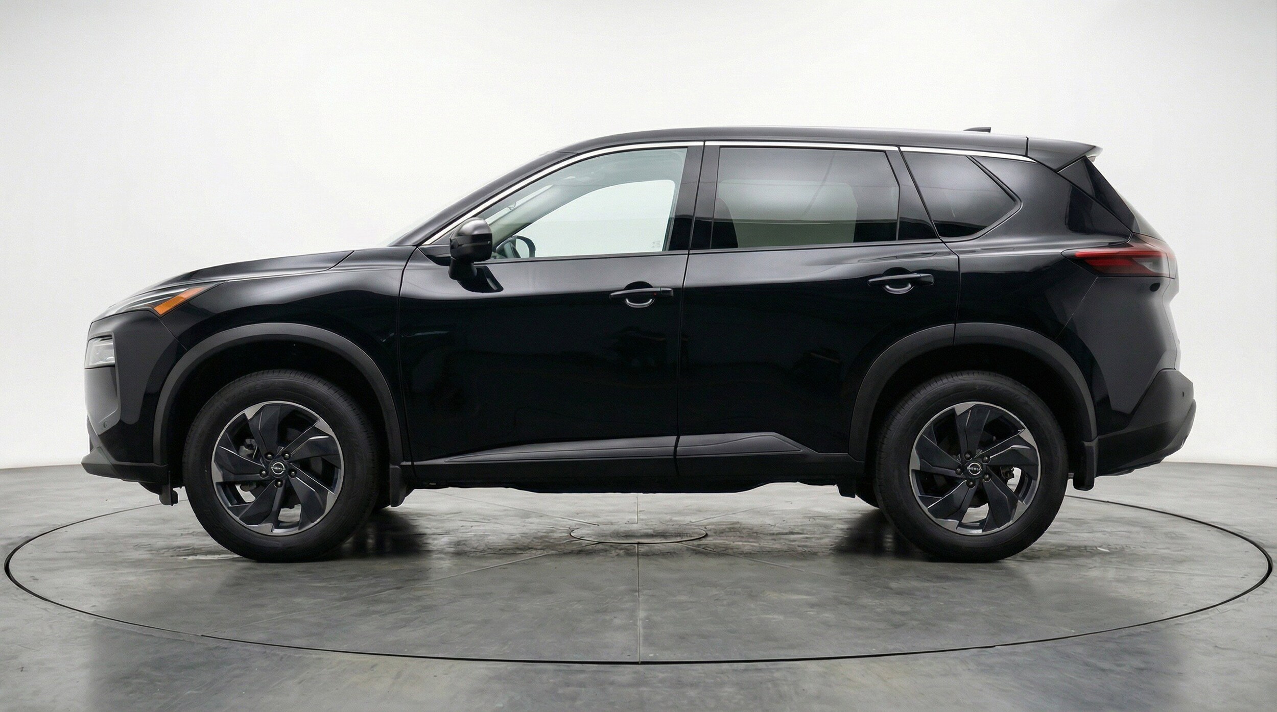 Thumbnail: 2025 Nissan Rogue - 5