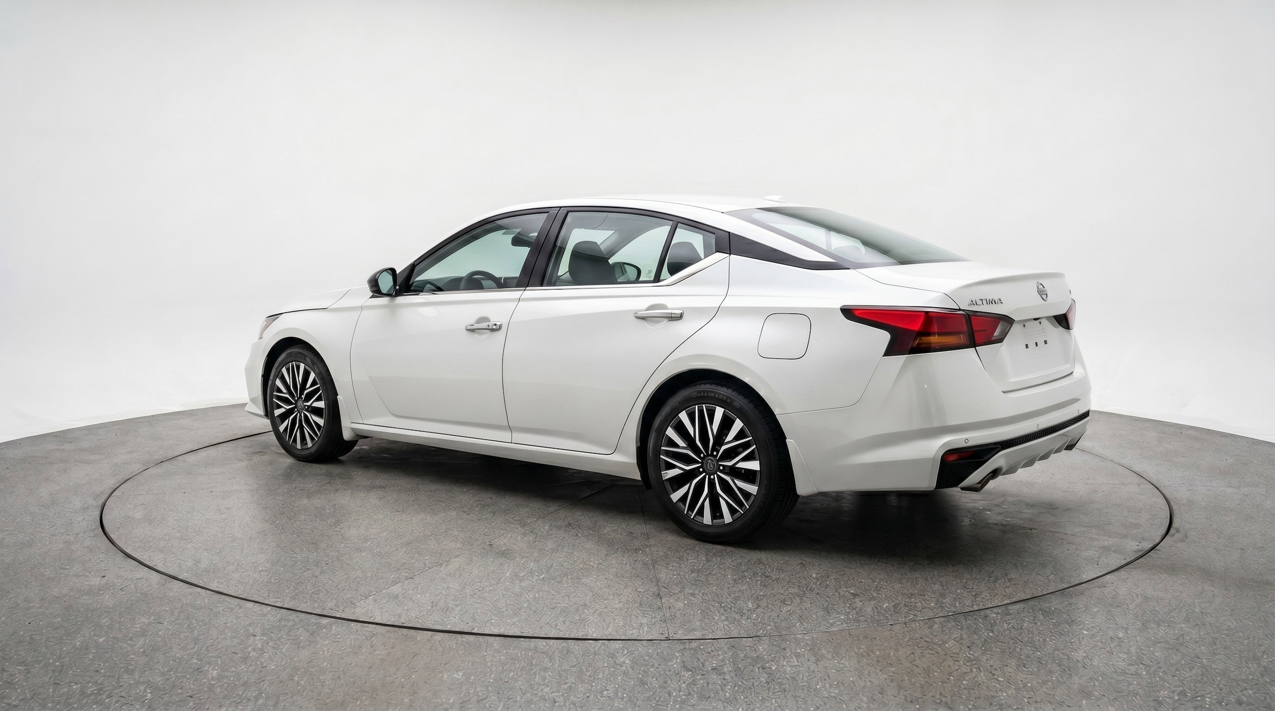 Thumbnail: 2025 Nissan Altima - 6