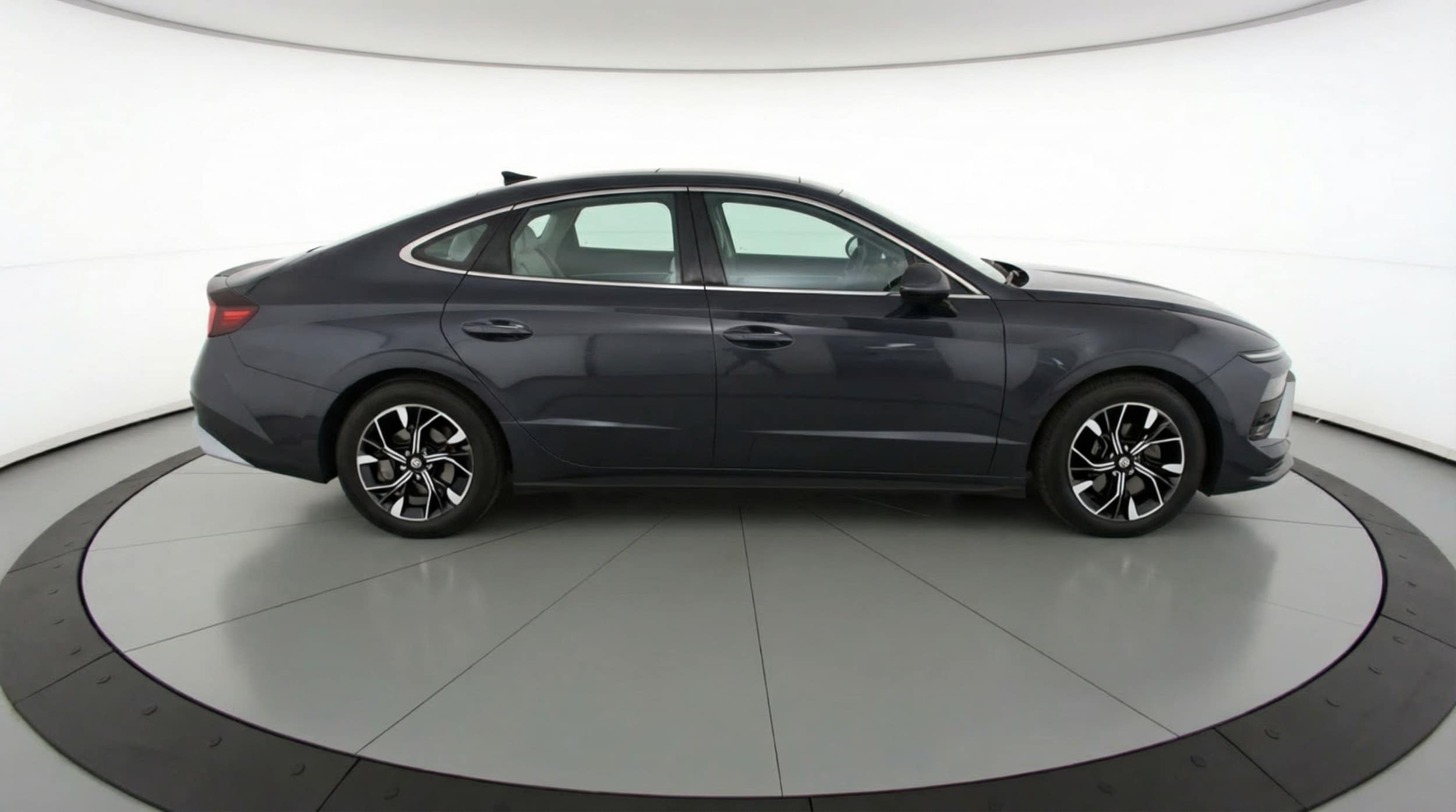 Thumbnail: 2025 Hyundai Sonata - 8