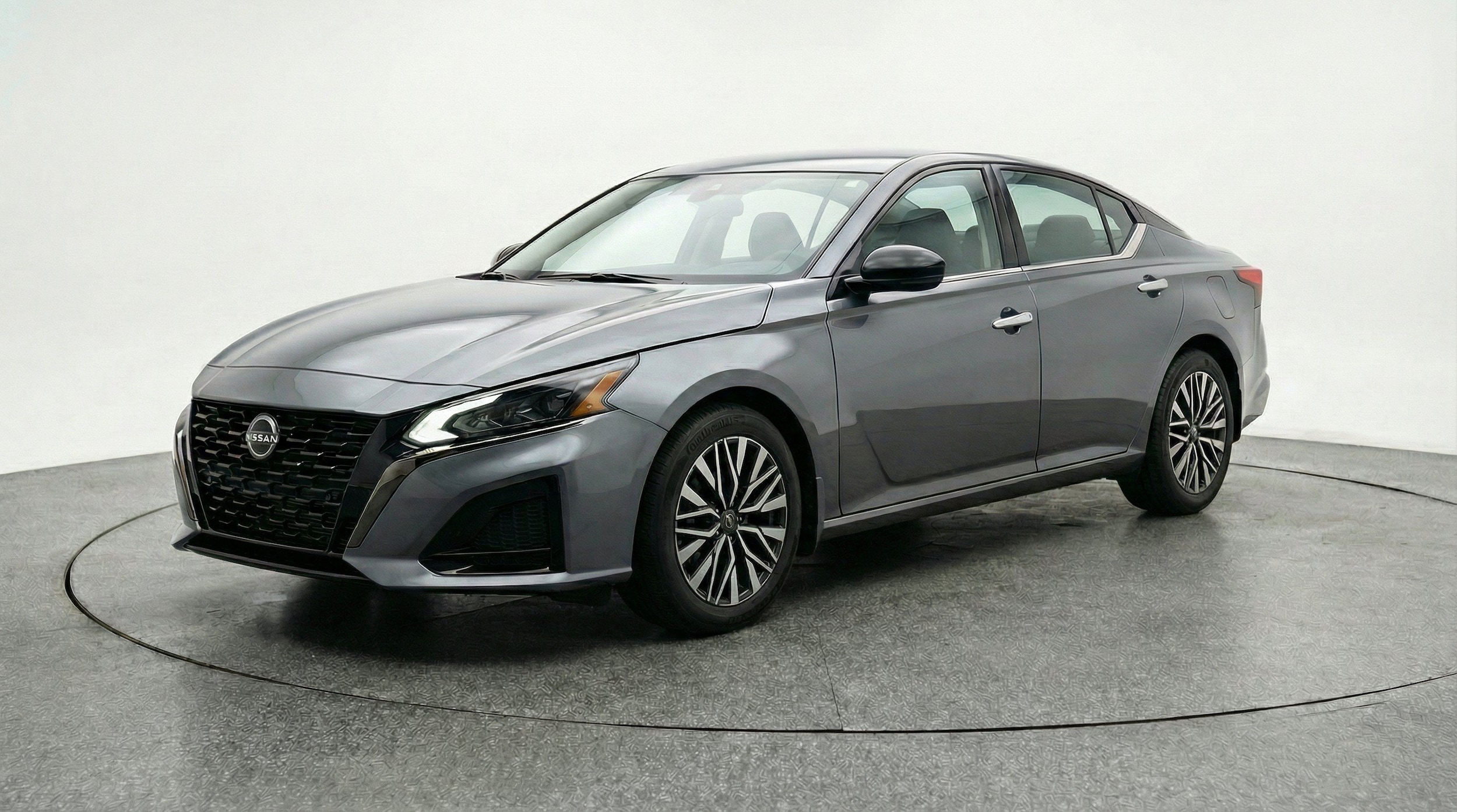 Thumbnail: 2025 Nissan Altima - 3