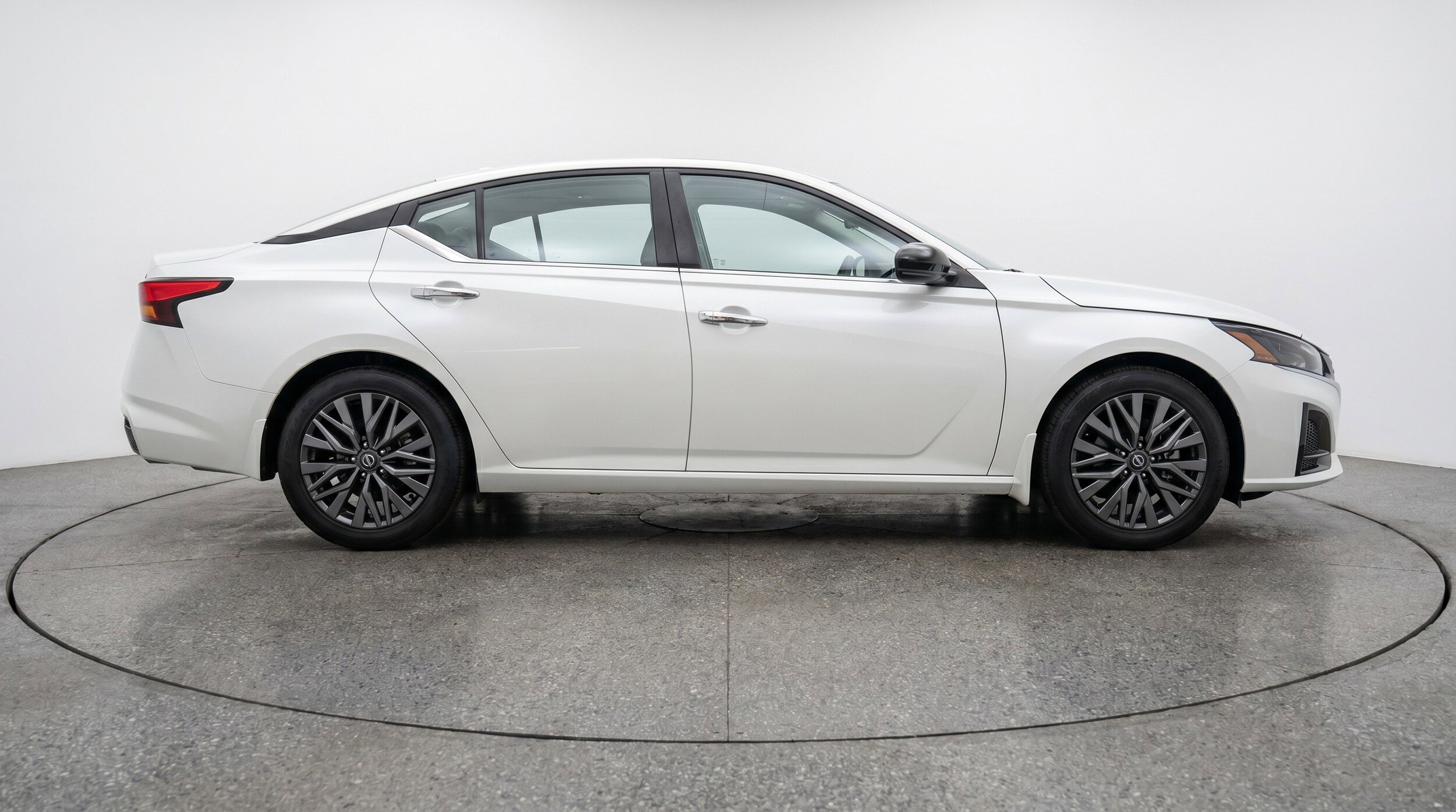 Thumbnail: 2025 Nissan Altima - 11