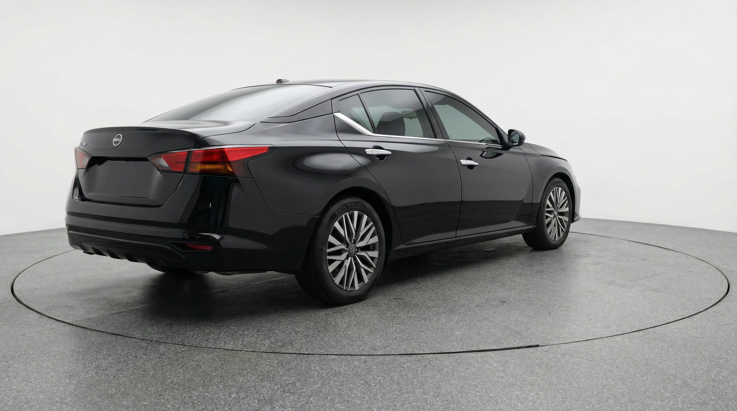 Thumbnail: 2025 Nissan Altima - 9