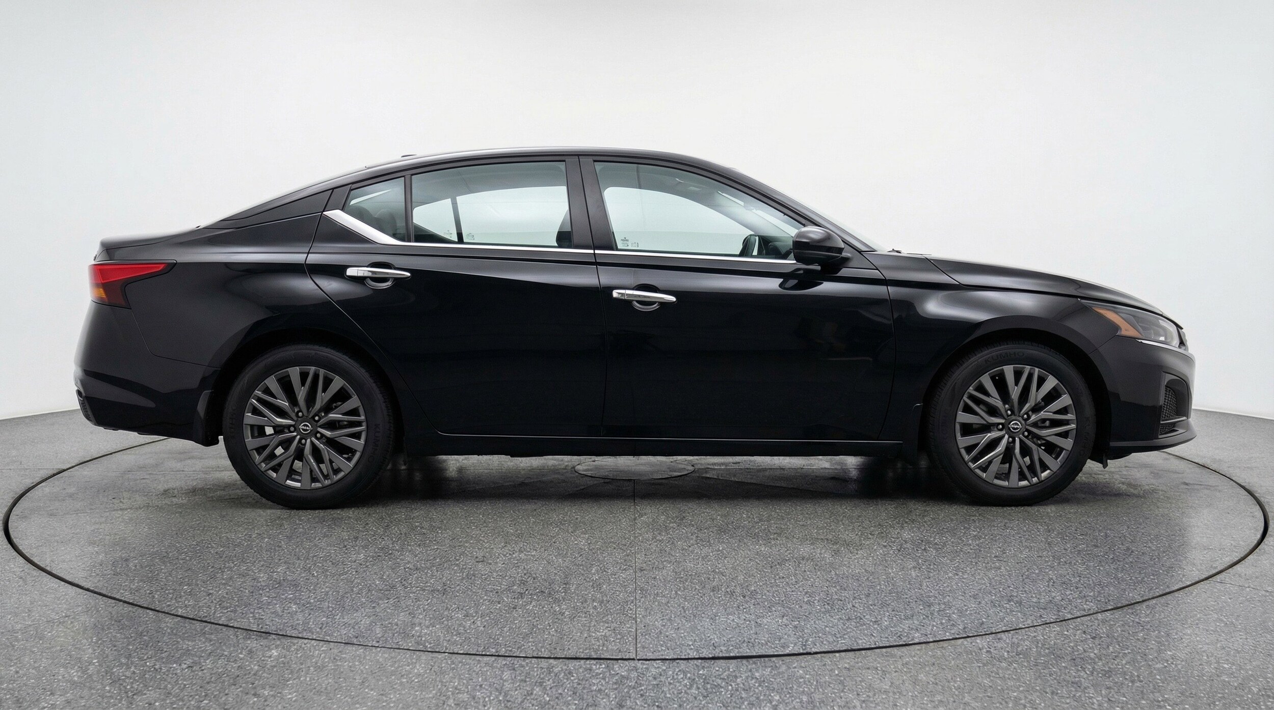 Thumbnail: 2025 Nissan Altima - 11