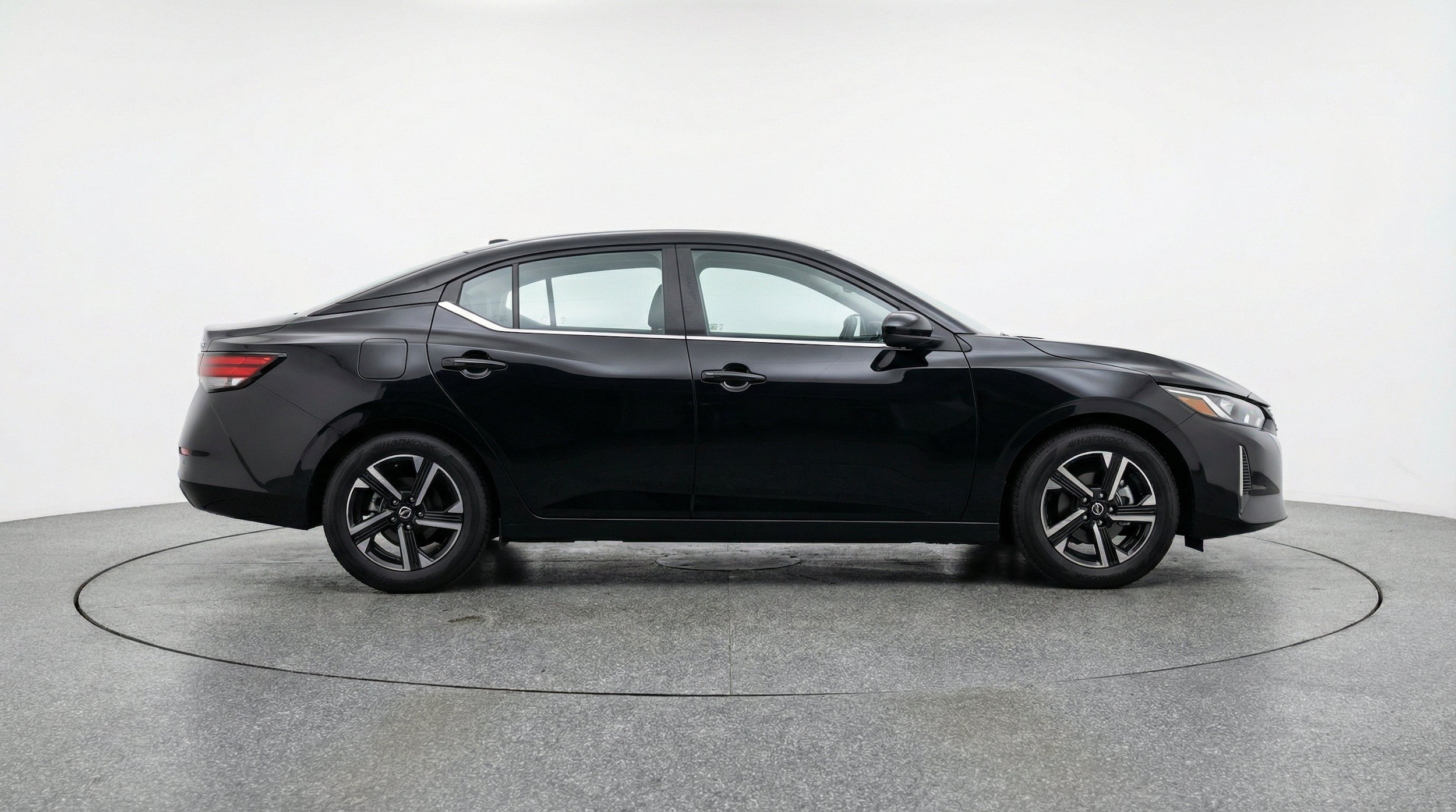 Thumbnail: 2025 Nissan Sentra - 11