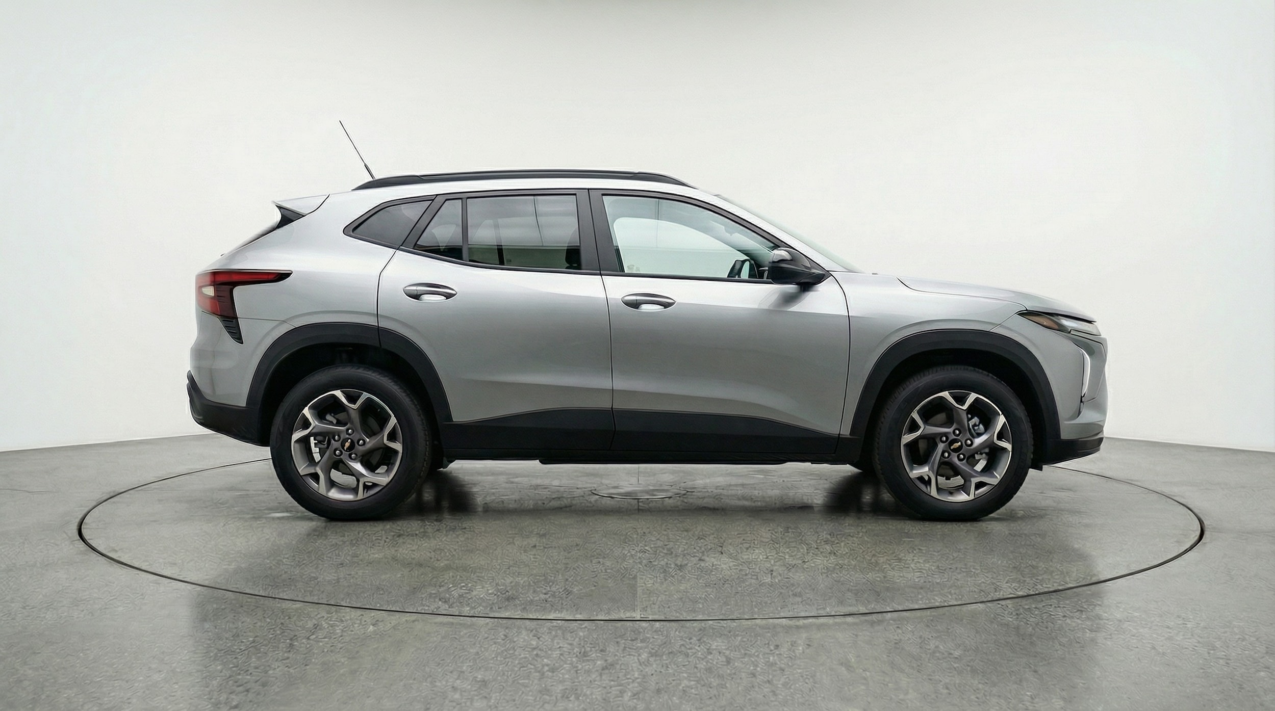 Thumbnail: 2025 Chevrolet Trax - 8