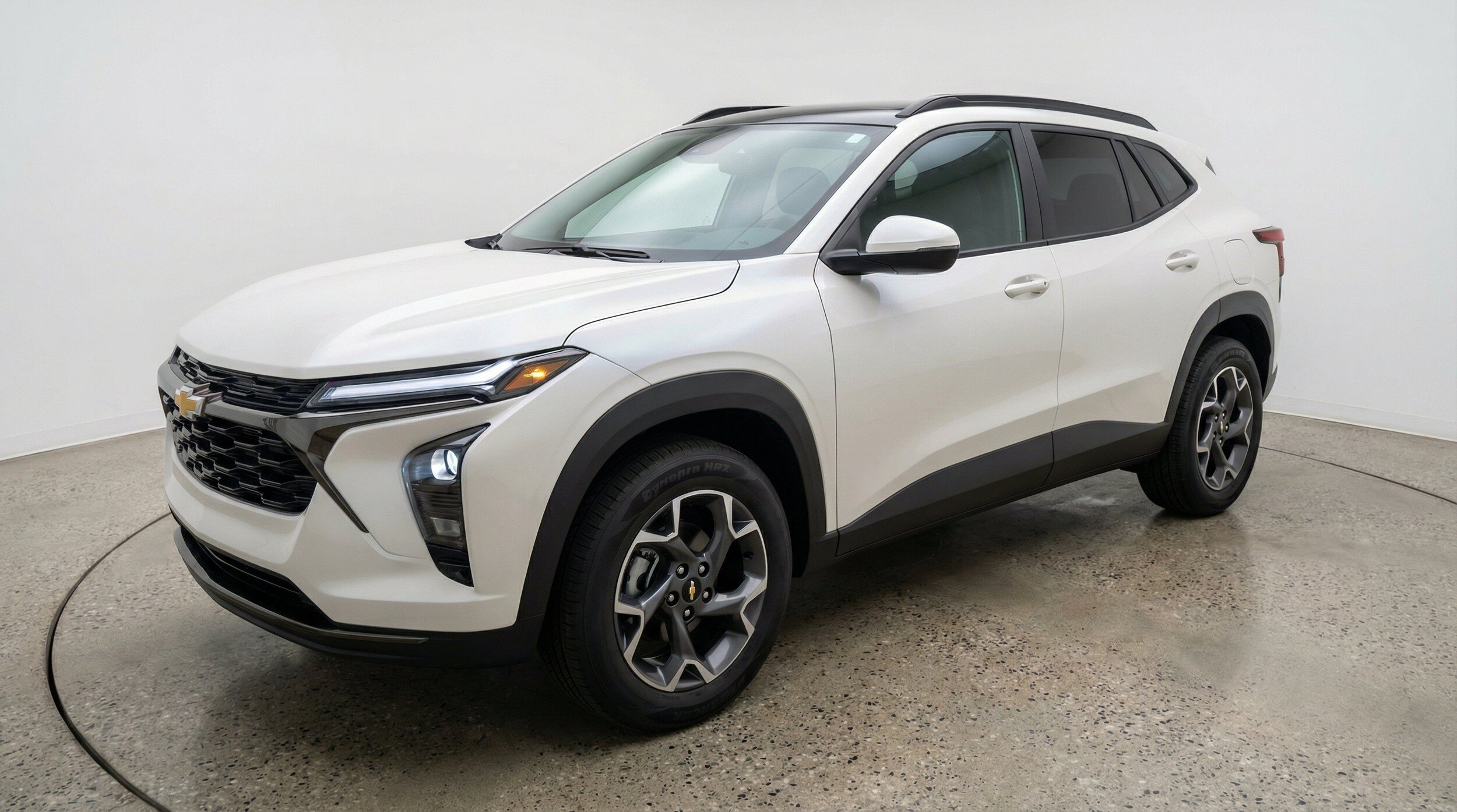 Thumbnail: 2025 Chevrolet Trax - 3