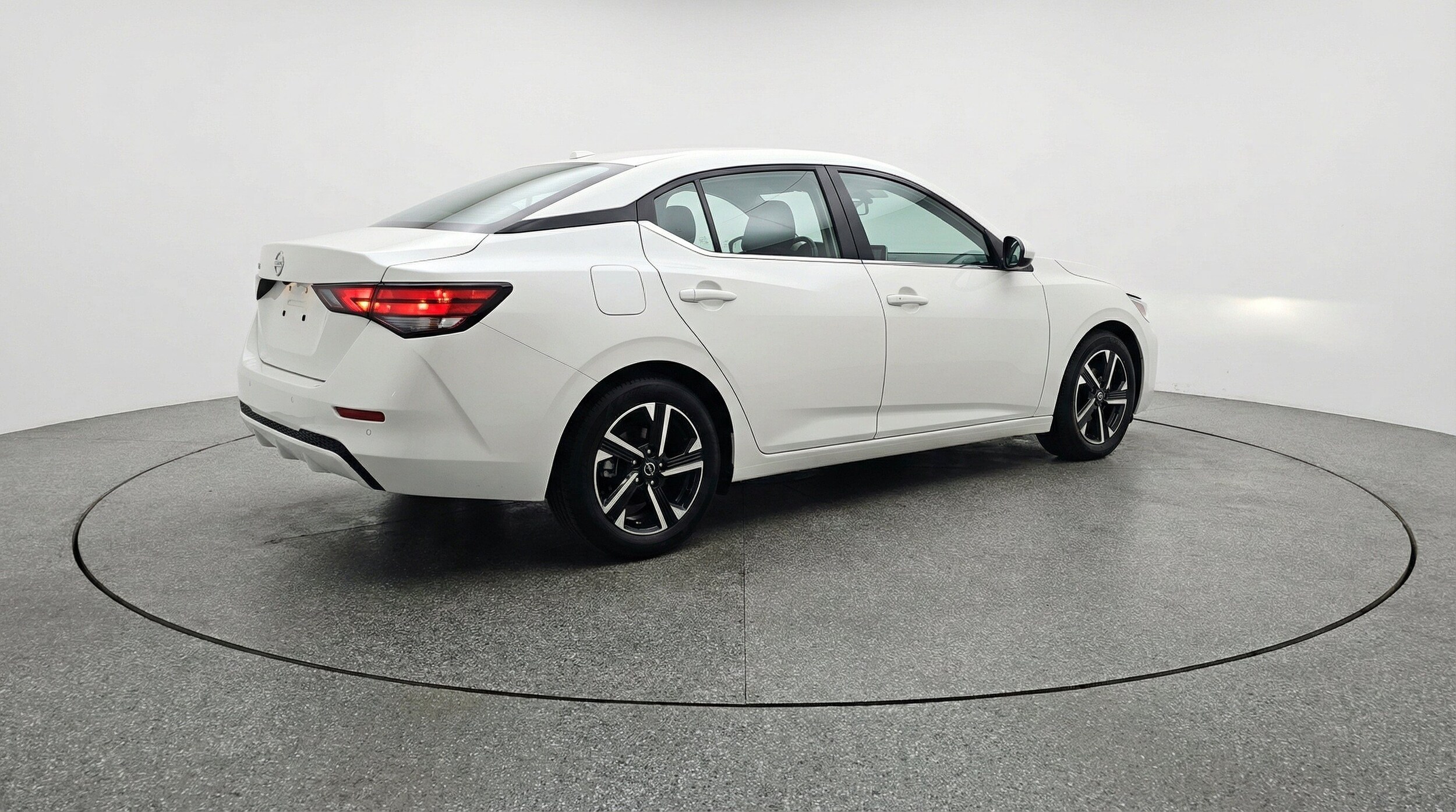Thumbnail: 2025 Nissan Sentra - 9