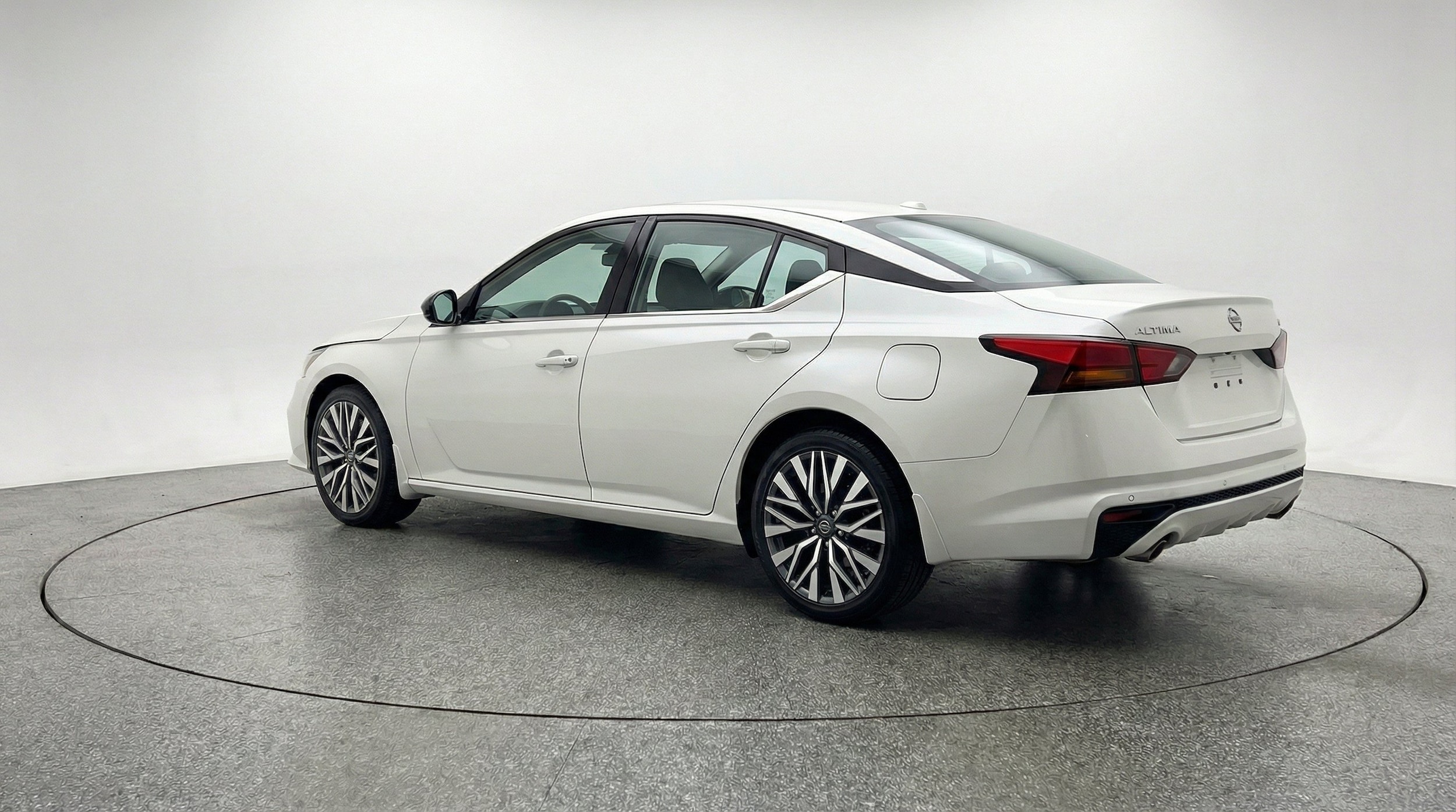 Thumbnail: 2025 Nissan Altima - 6