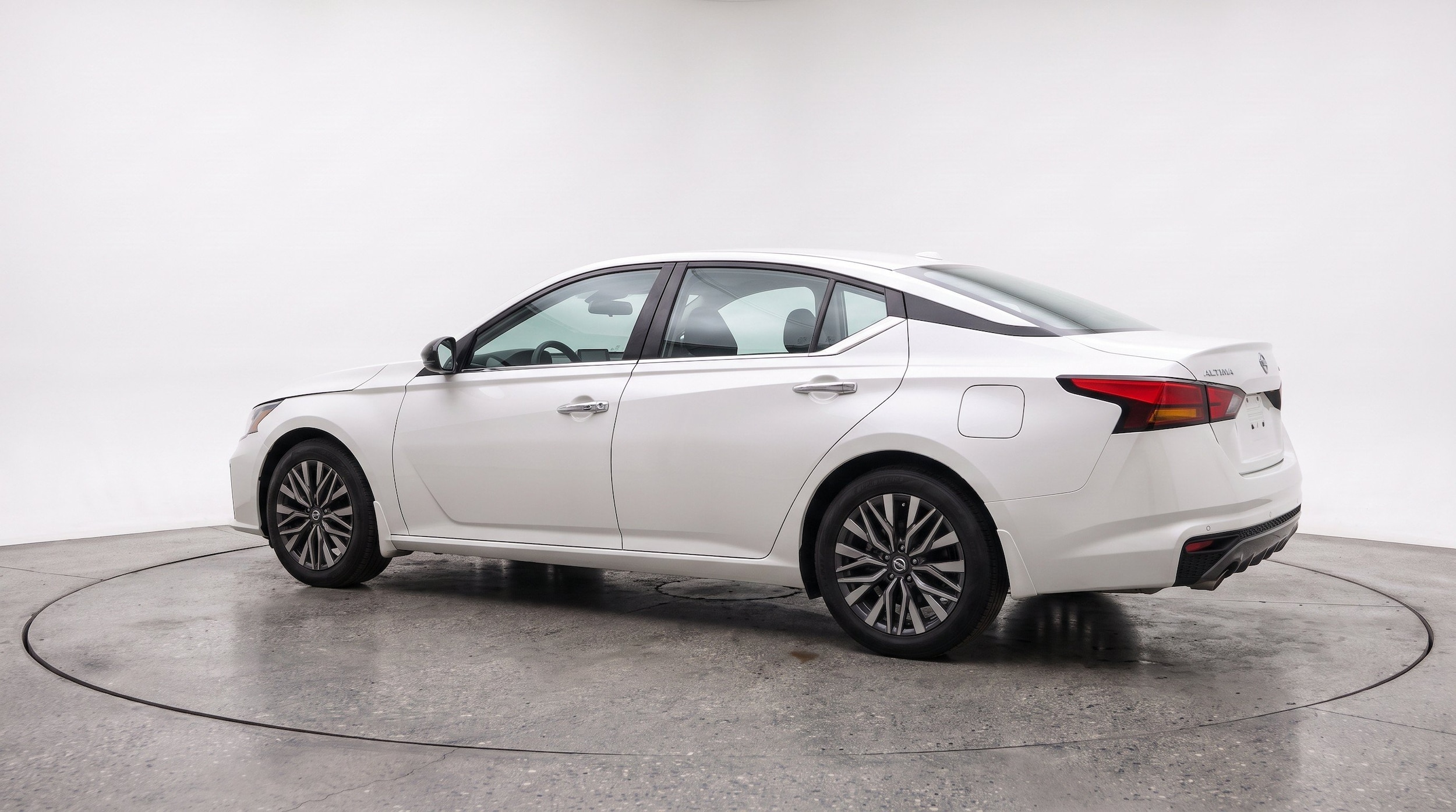 Thumbnail: 2025 Nissan Altima - 6