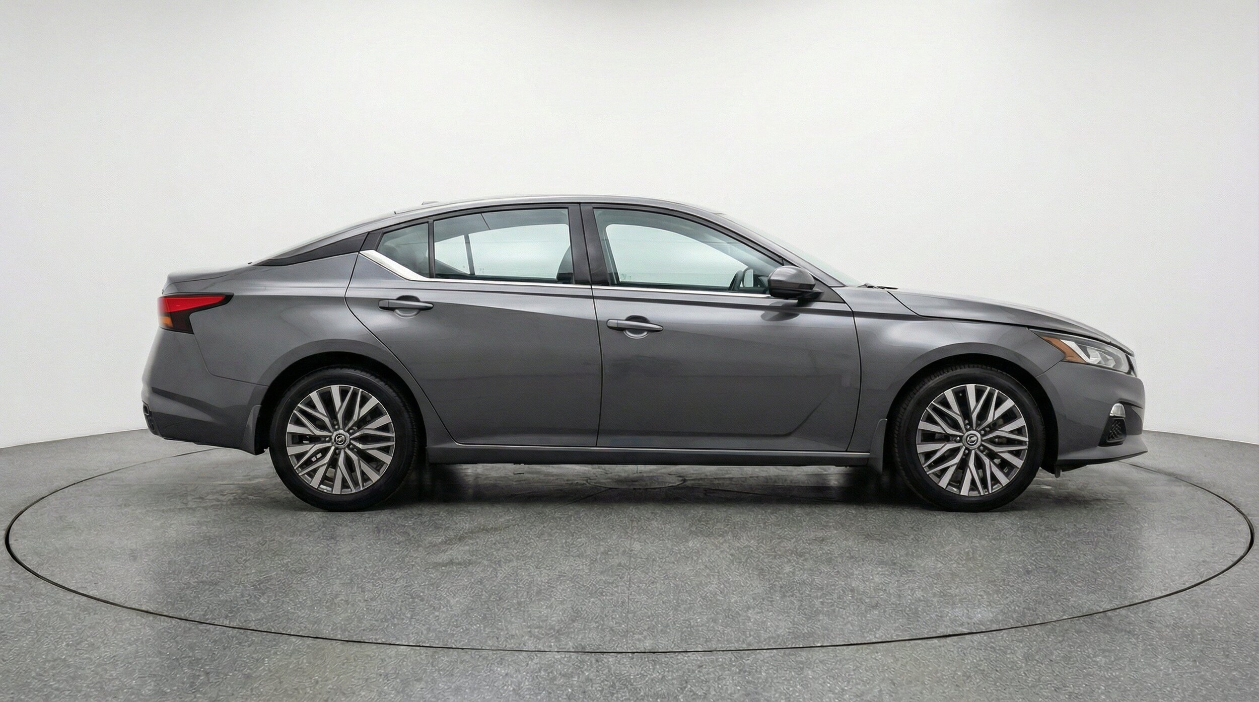 Thumbnail: 2025 Nissan Altima - 10