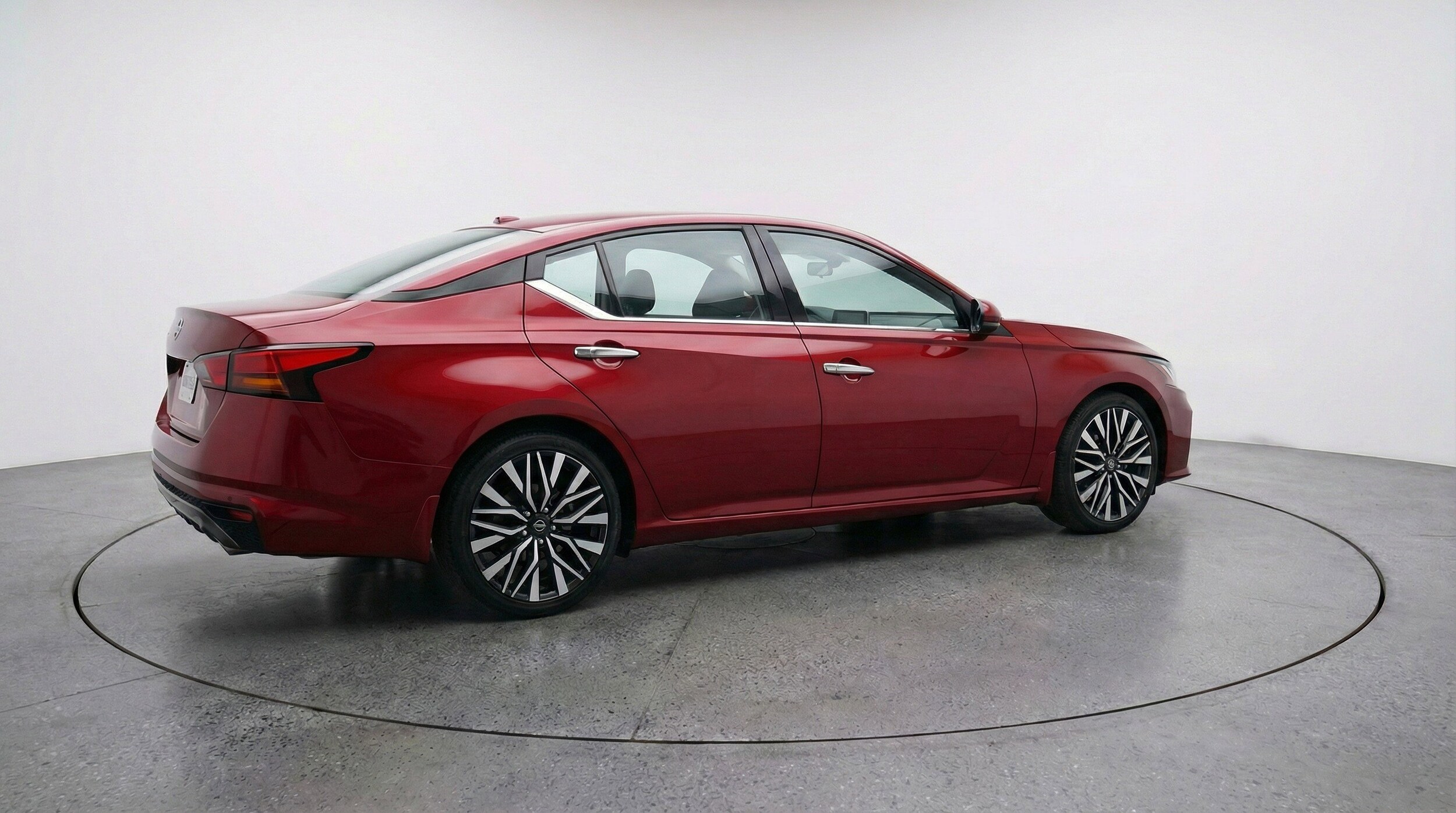 Thumbnail: 2025 Nissan Altima - 9