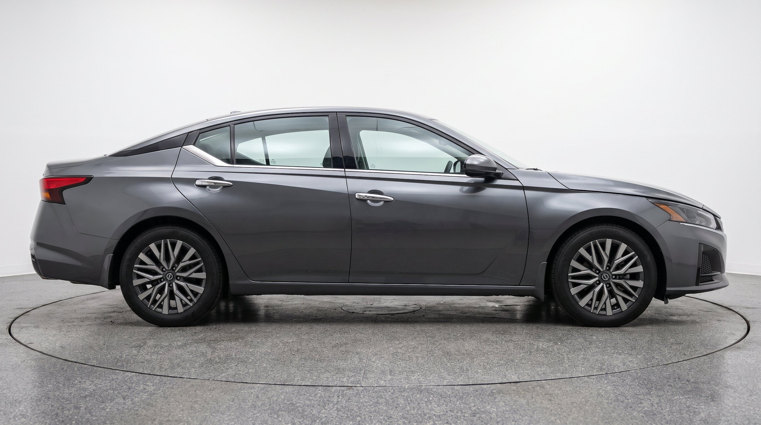 Thumbnail: 2025 Nissan Altima - 10
