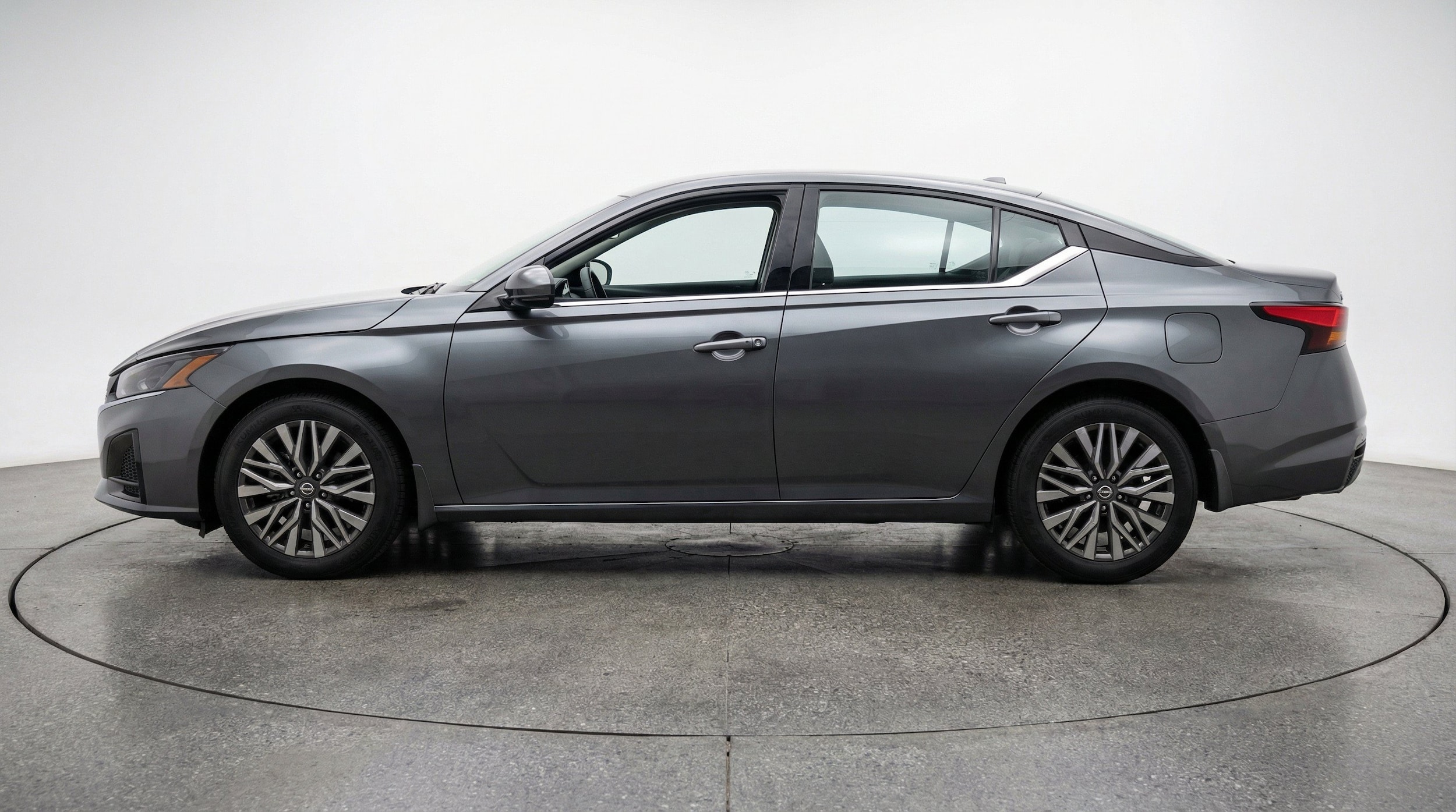 Thumbnail: 2025 Nissan Altima - 5