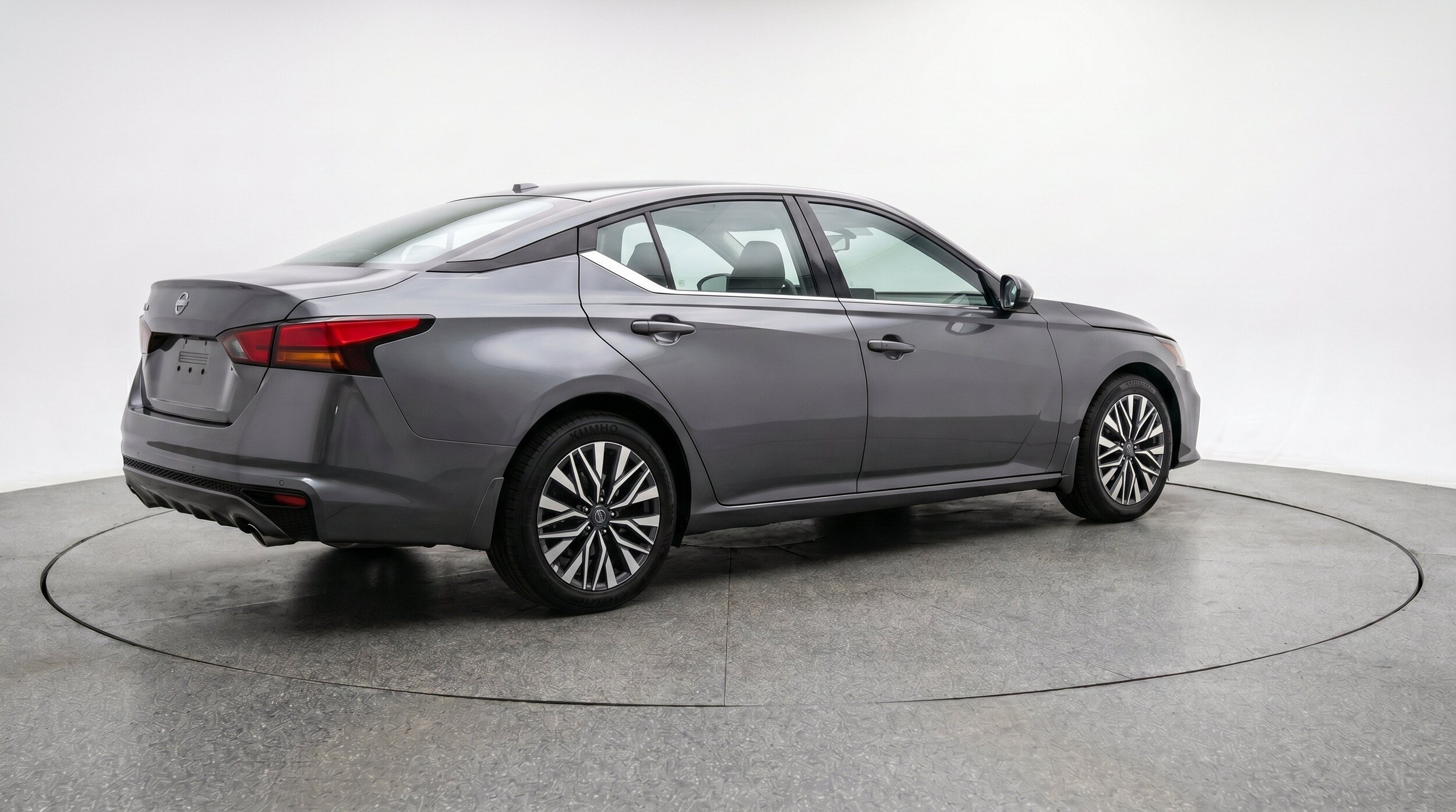 Thumbnail: 2025 Nissan Altima - 9