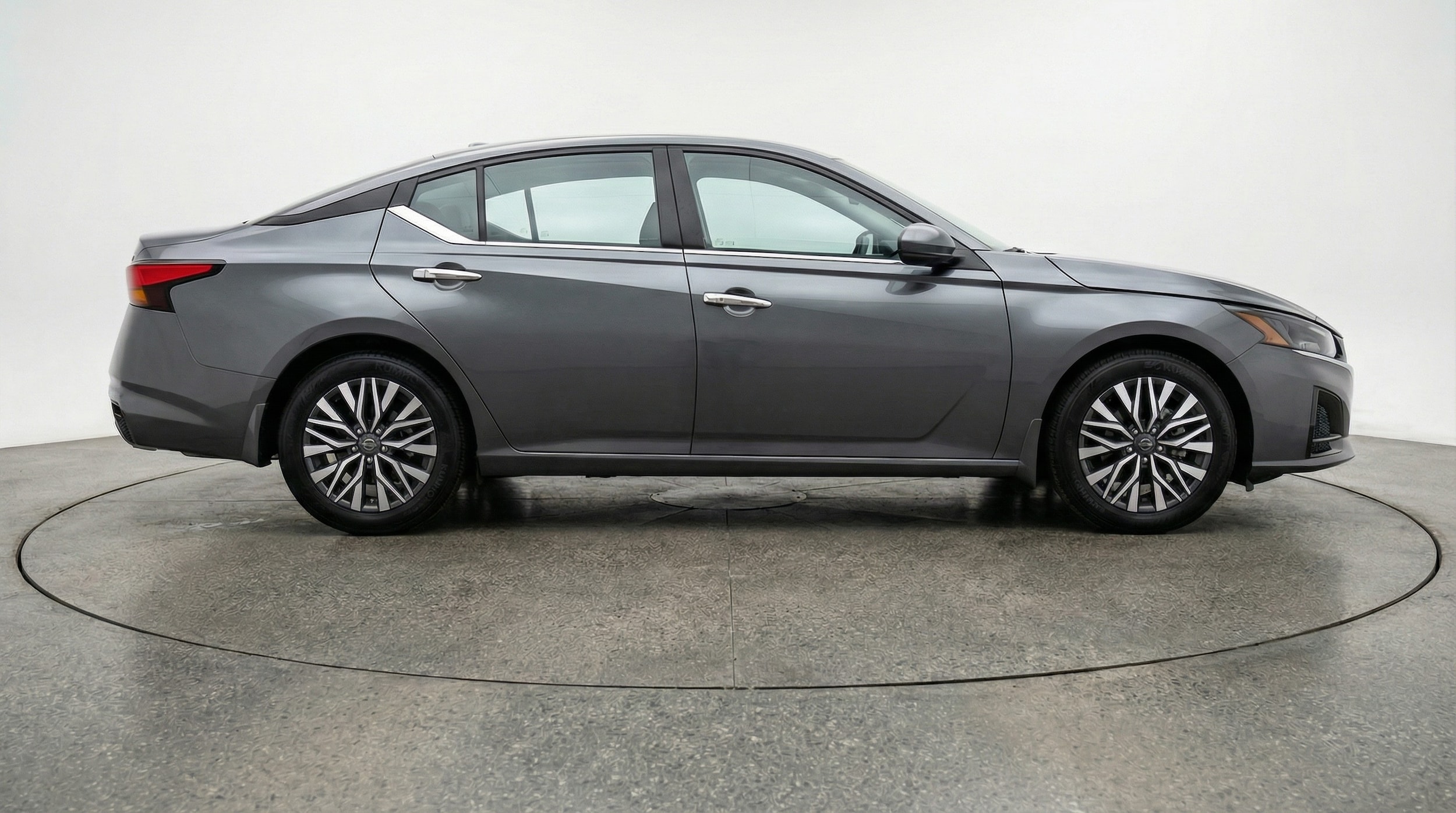 Thumbnail: 2025 Nissan Altima - 8