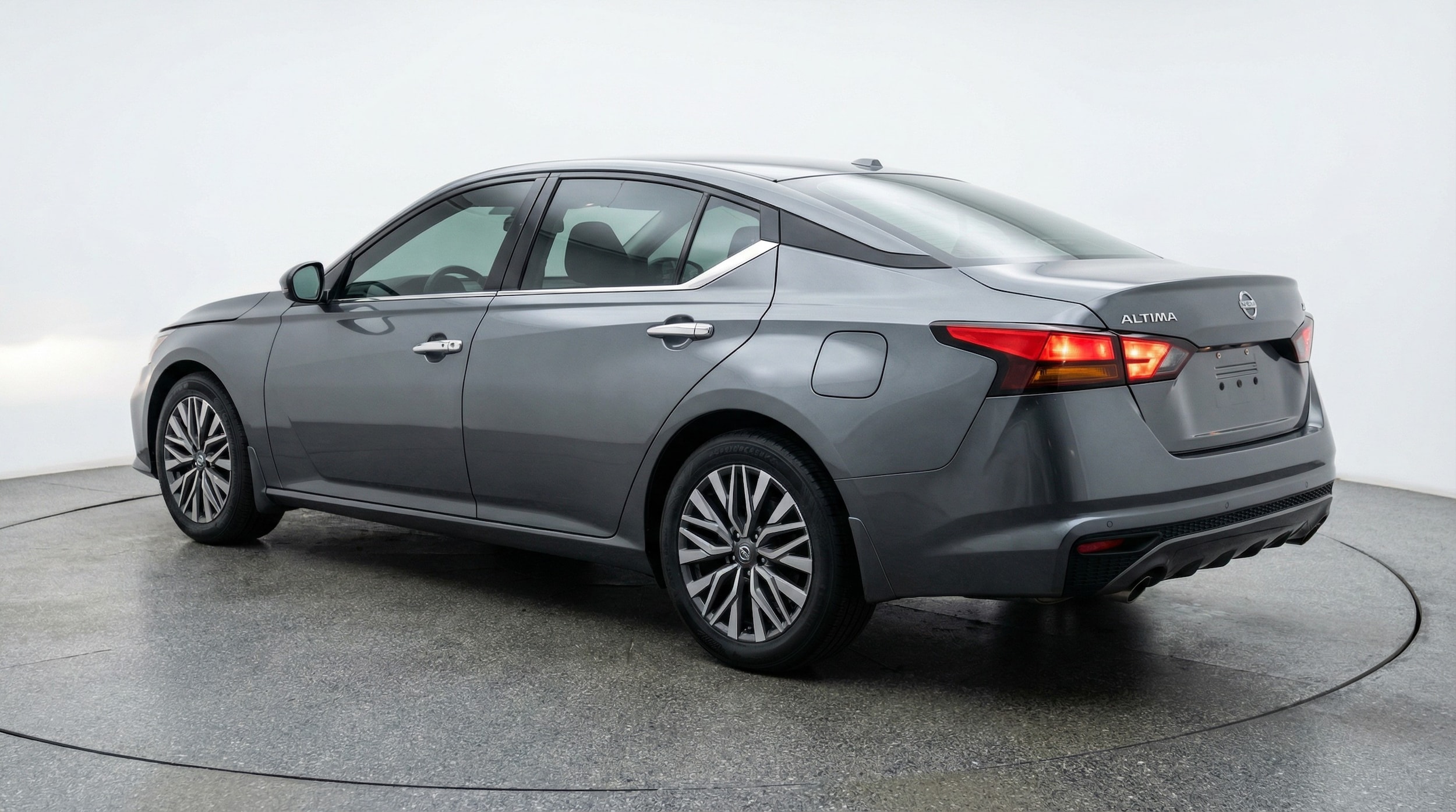 Thumbnail: 2025 Nissan Altima - 5