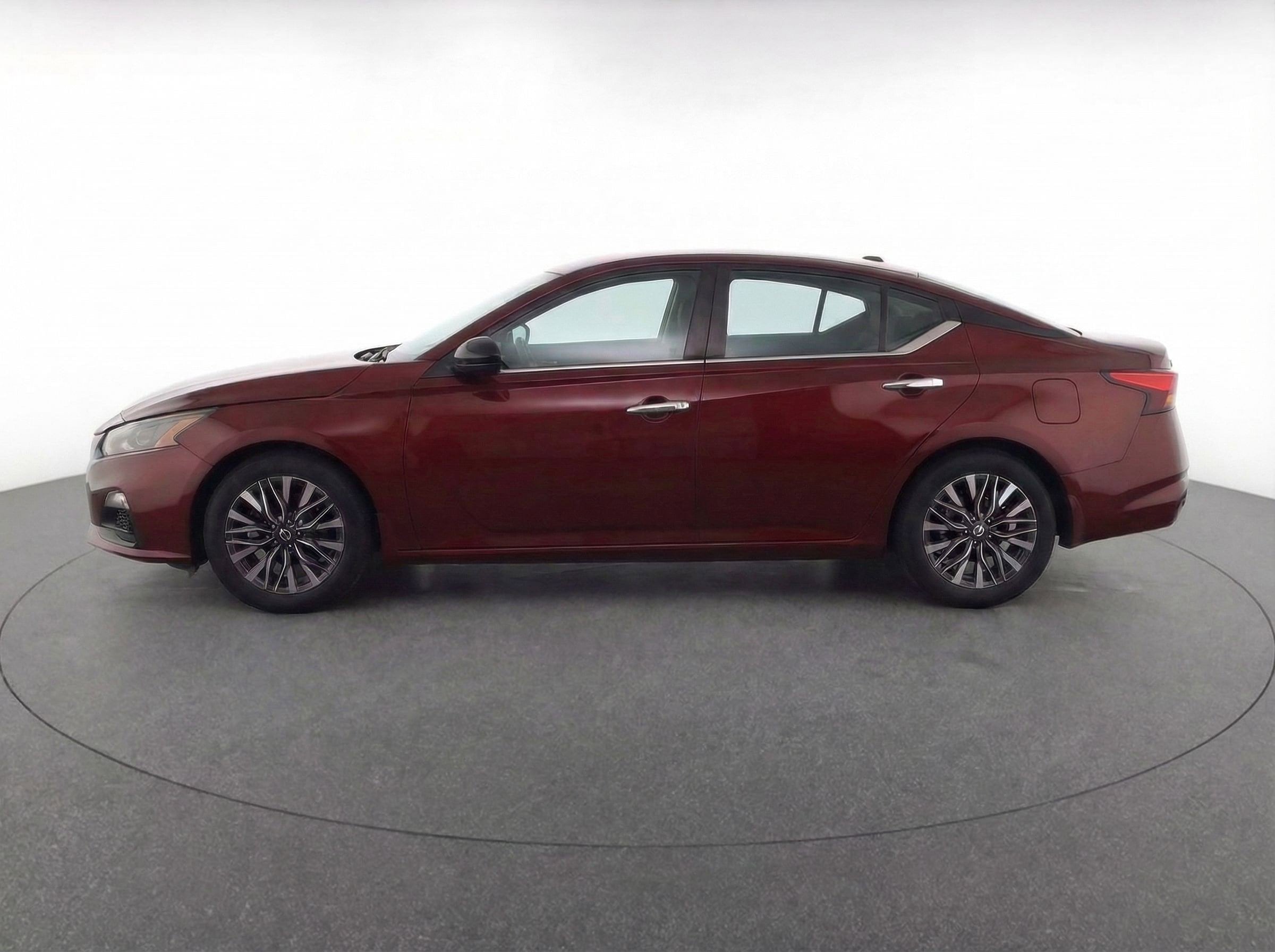 Thumbnail: 2025 Nissan Altima - 5