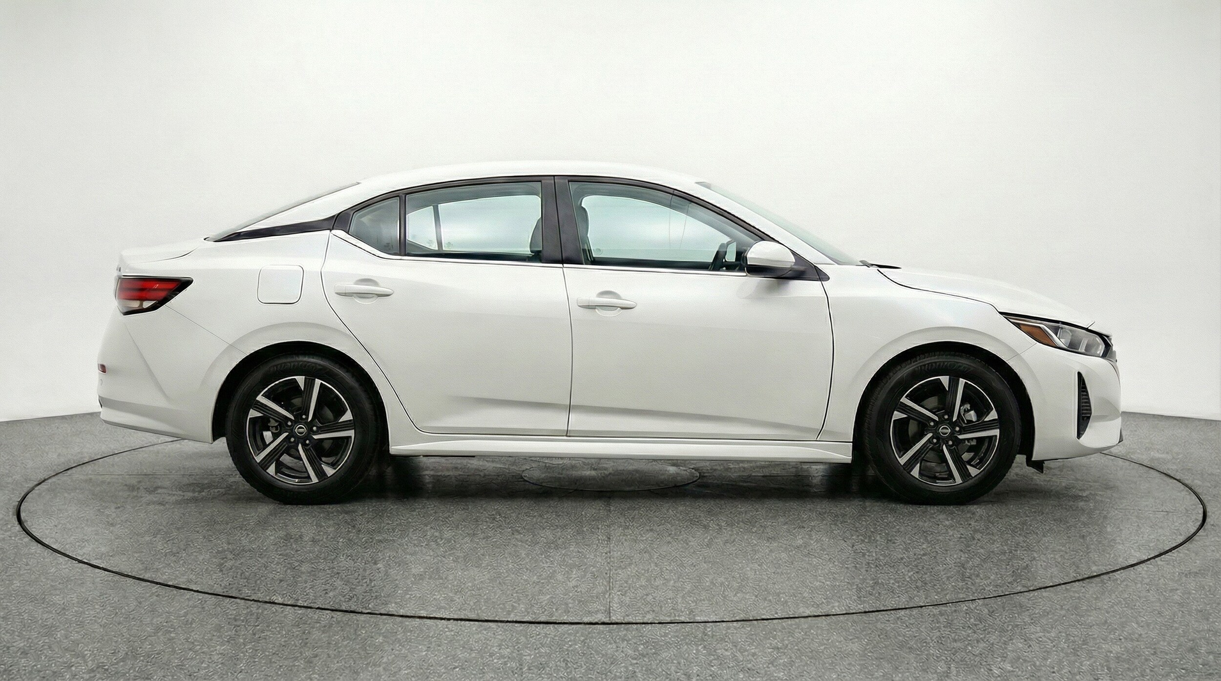 Thumbnail: 2025 Nissan Sentra - 11