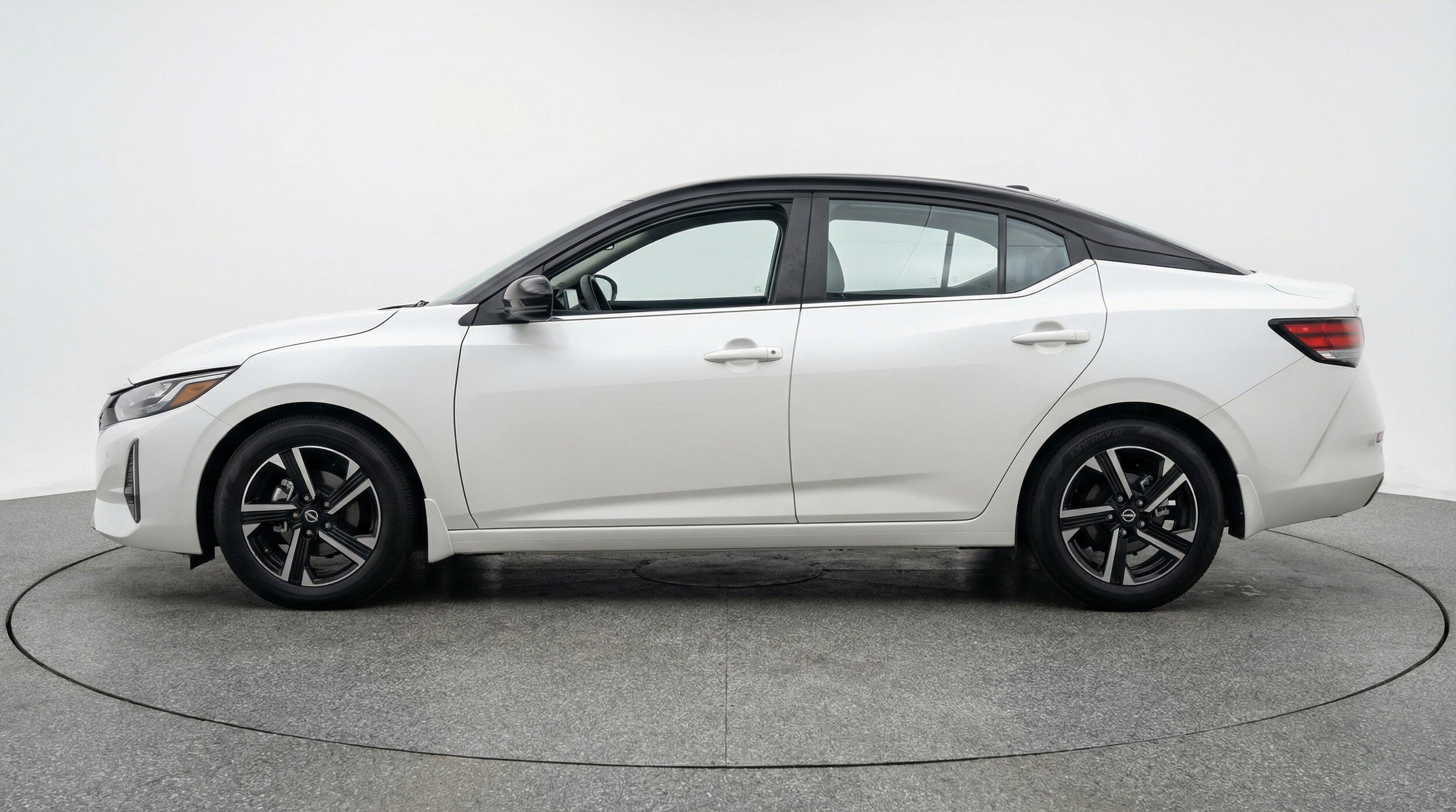 Thumbnail: 2025 Nissan Sentra - 5