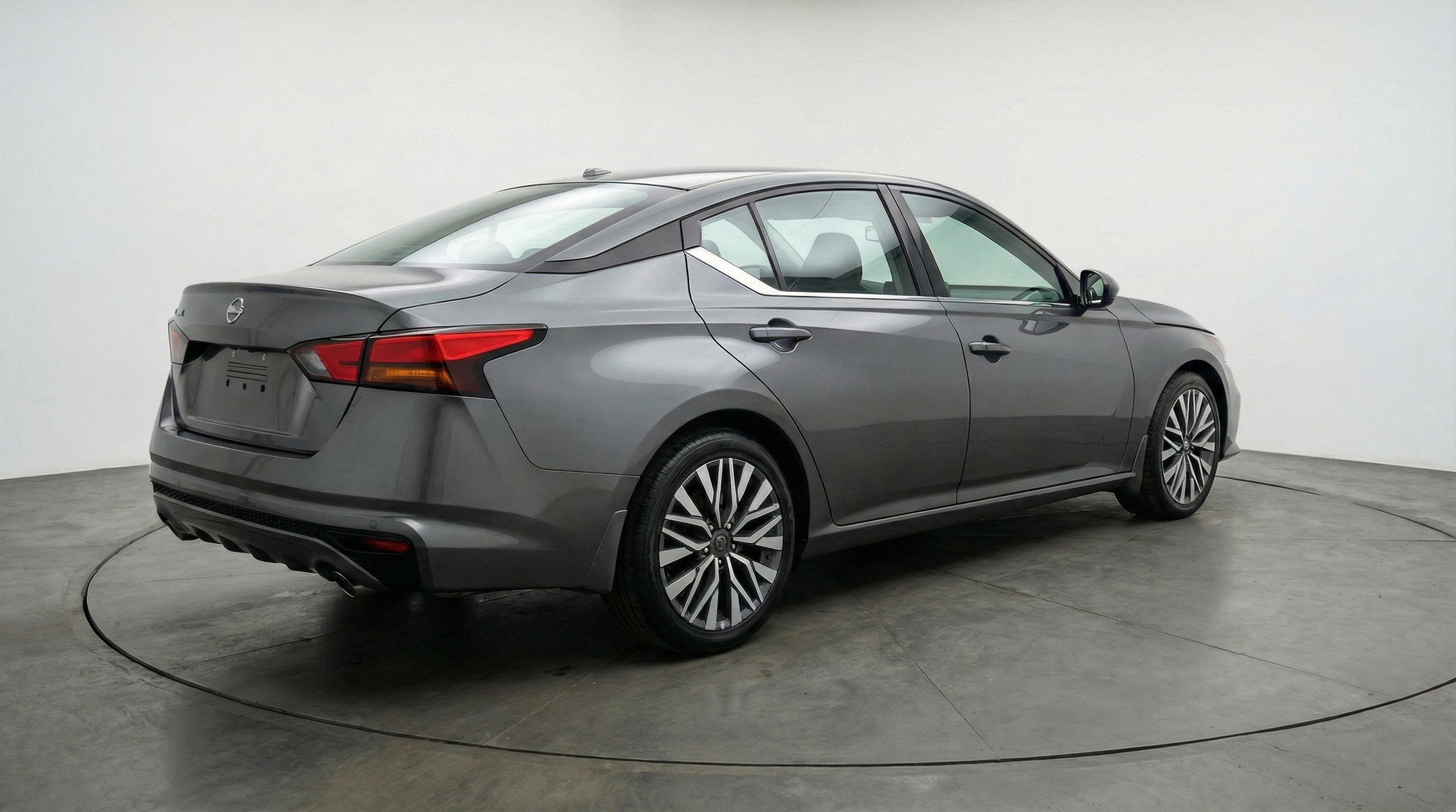 Thumbnail: 2025 Nissan Altima - 9