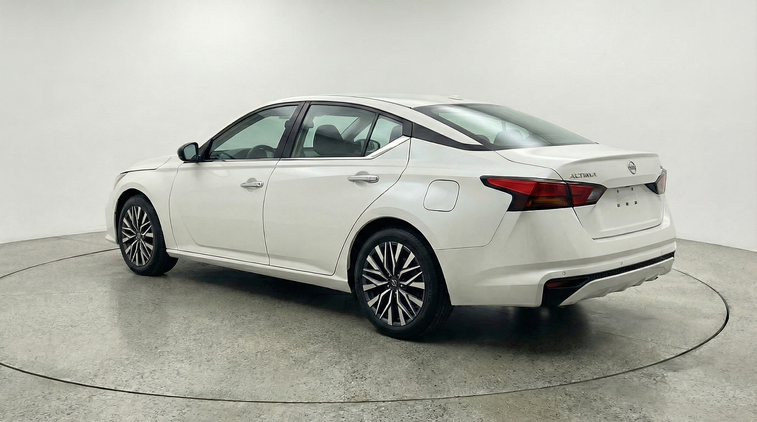 Thumbnail: 2025 Nissan Altima - 5