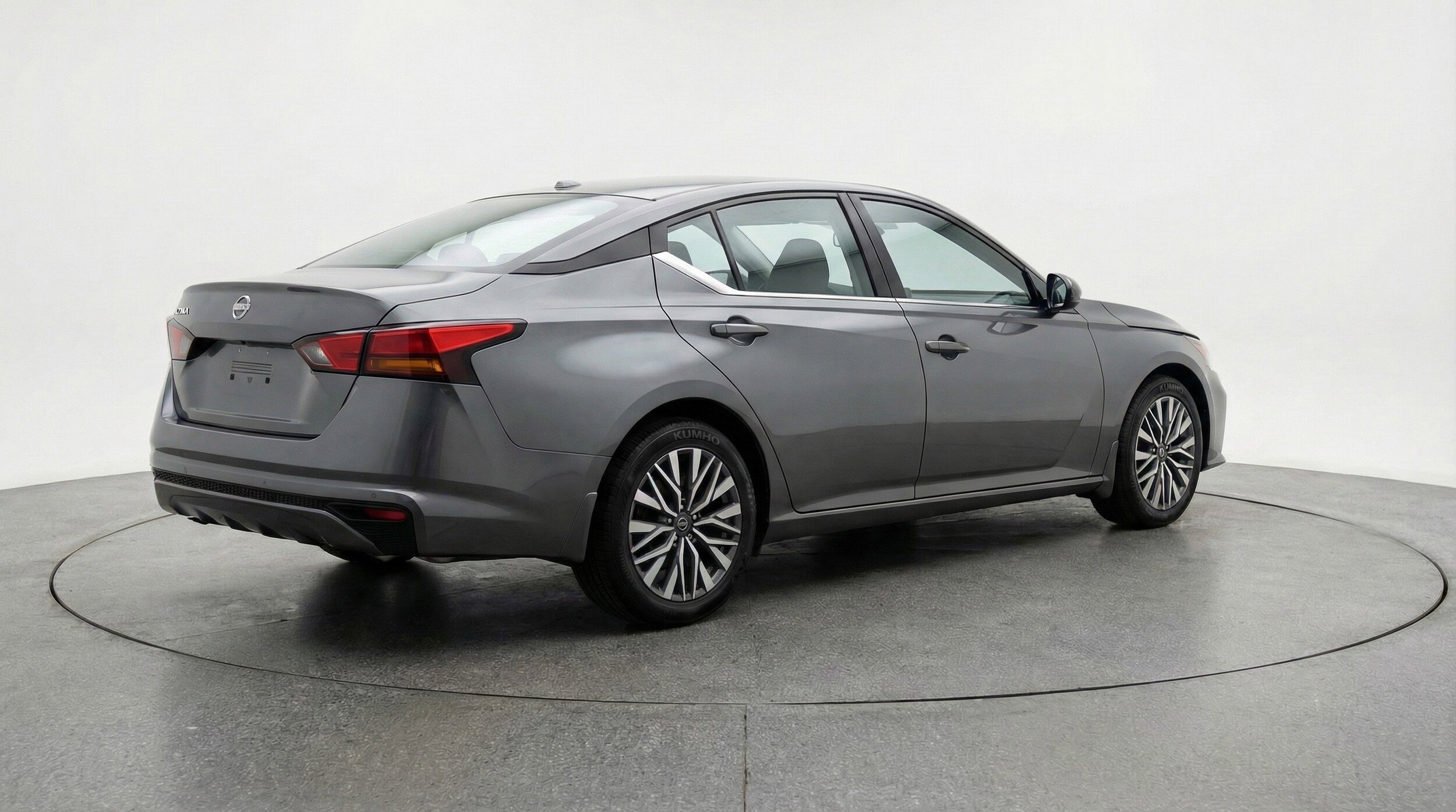 Thumbnail: 2025 Nissan Altima - 9