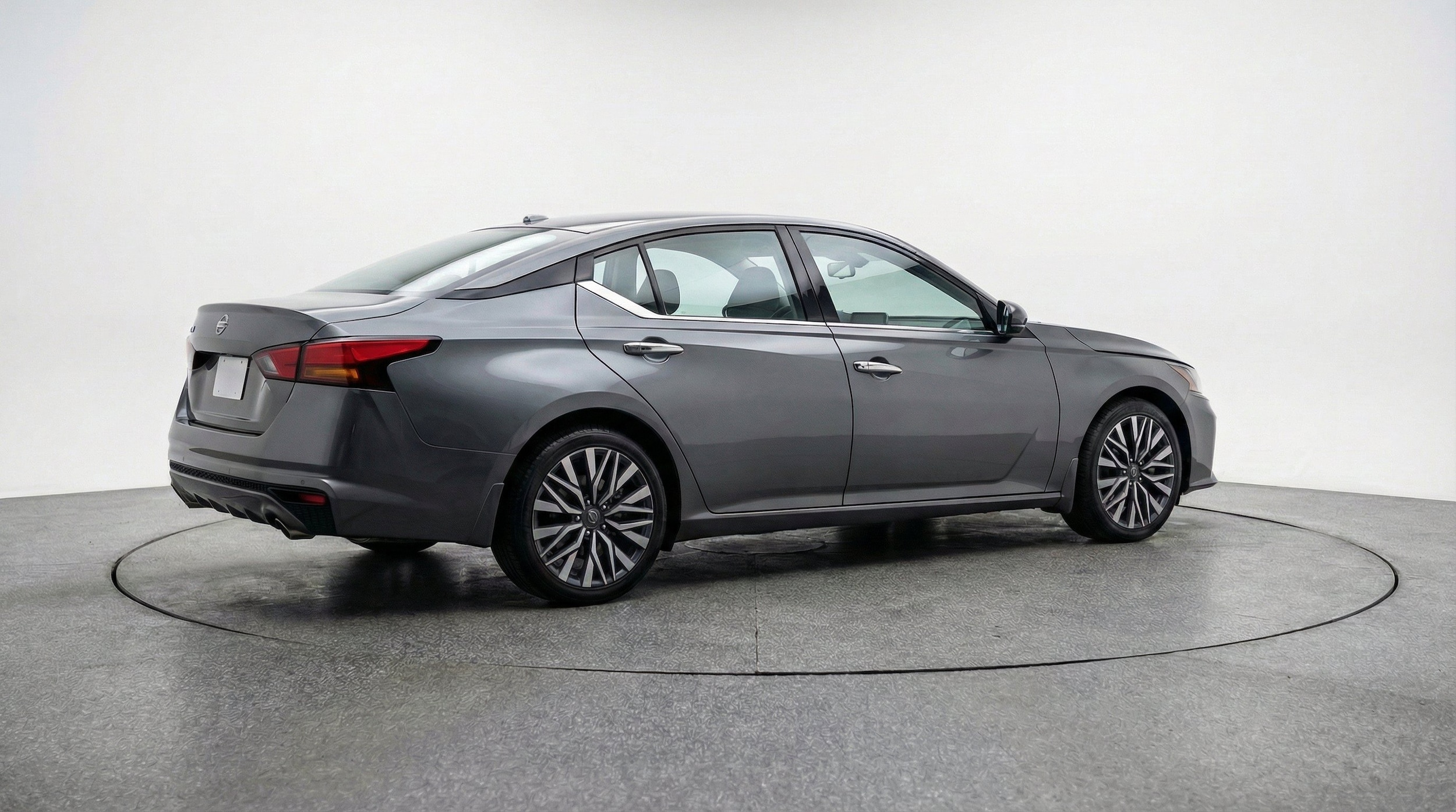 Thumbnail: 2025 Nissan Altima - 9