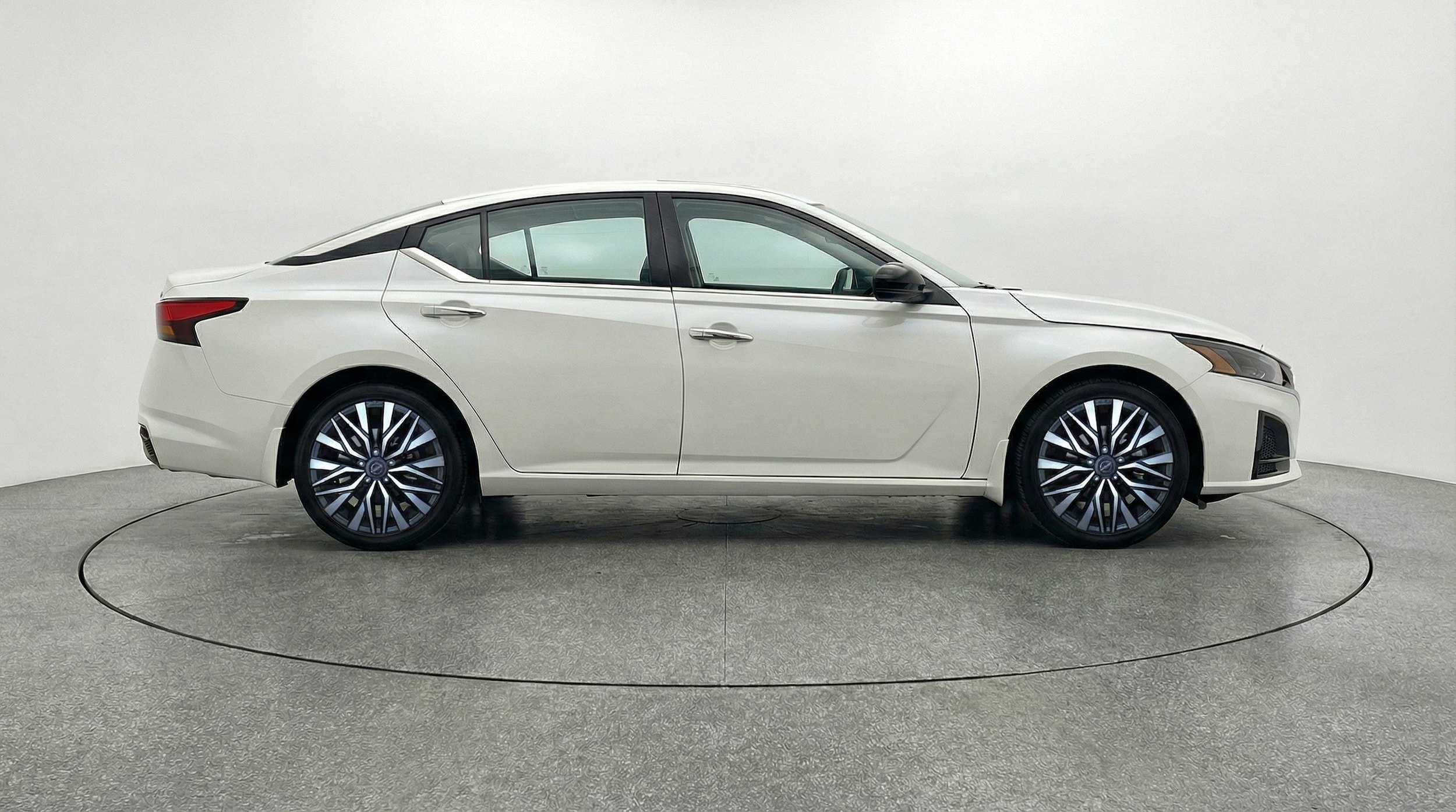 Thumbnail: 2025 Nissan Altima - 11