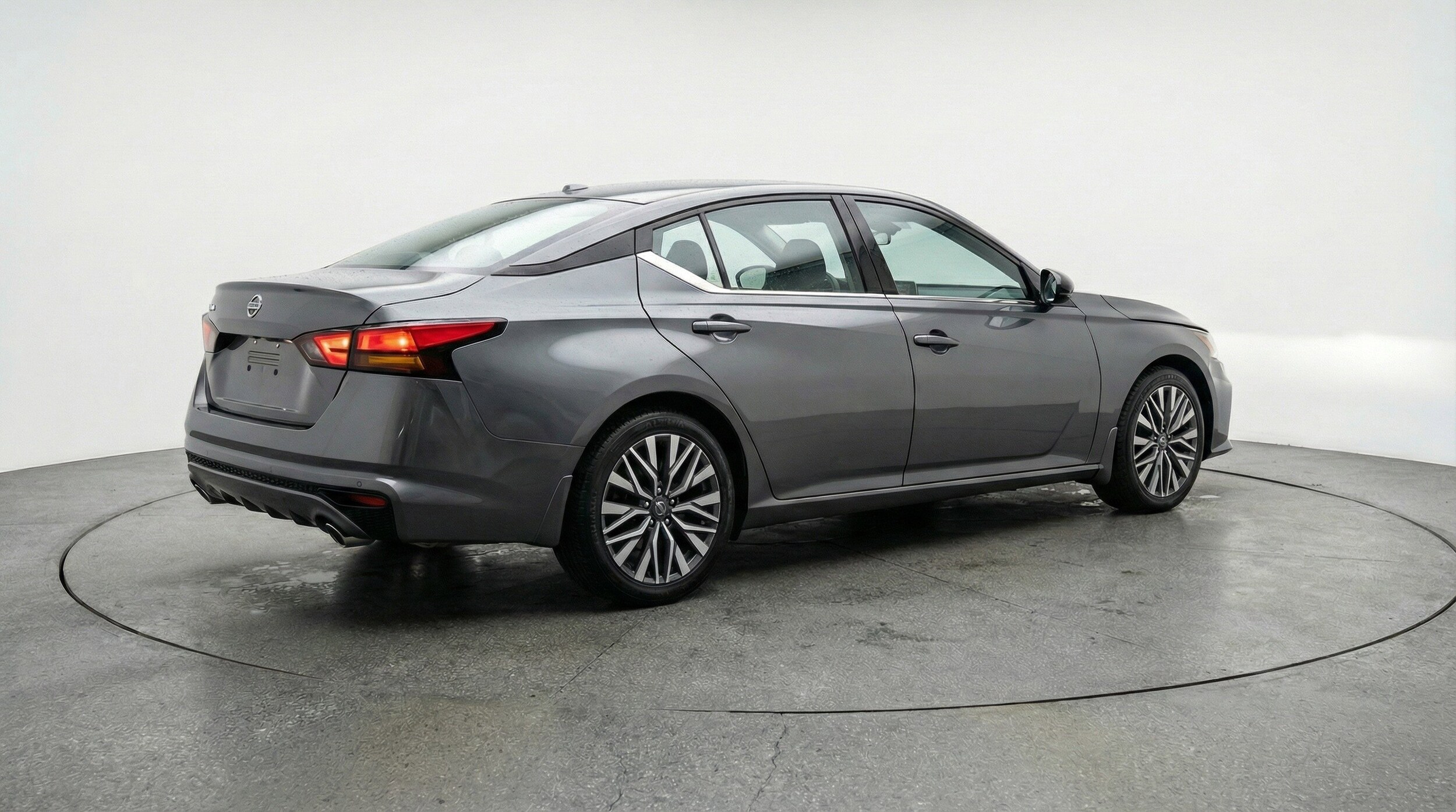 Thumbnail: 2025 Nissan Altima - 9