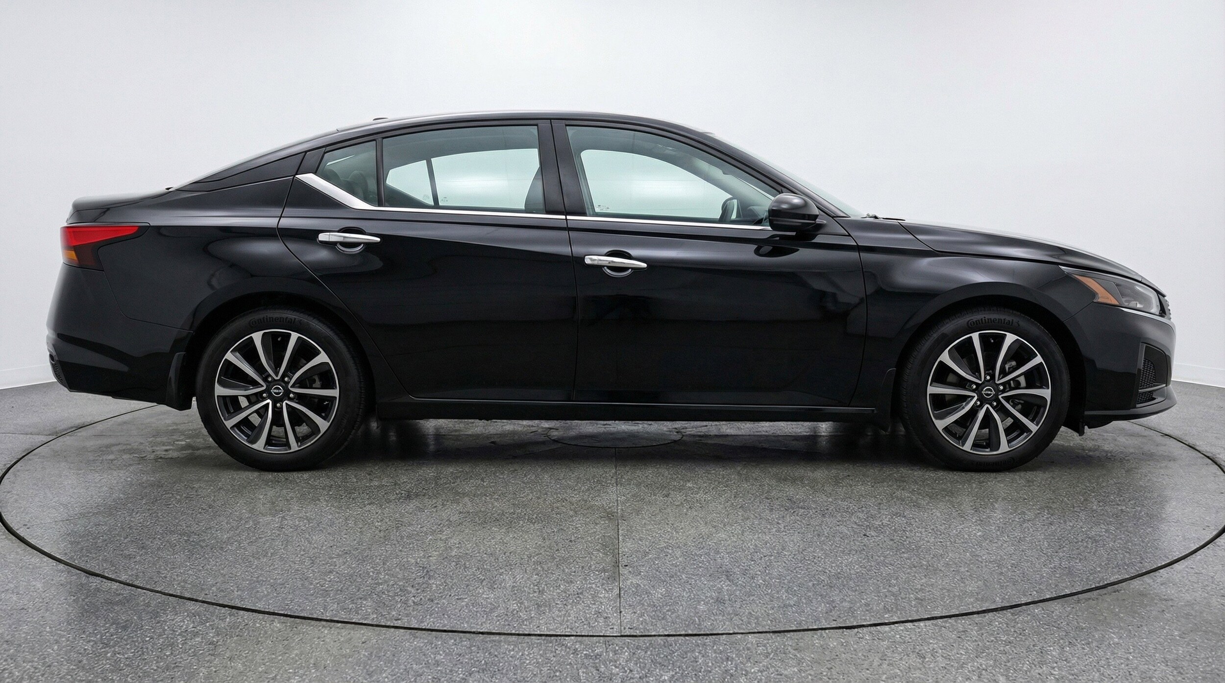 Thumbnail: 2025 Nissan Altima - 11