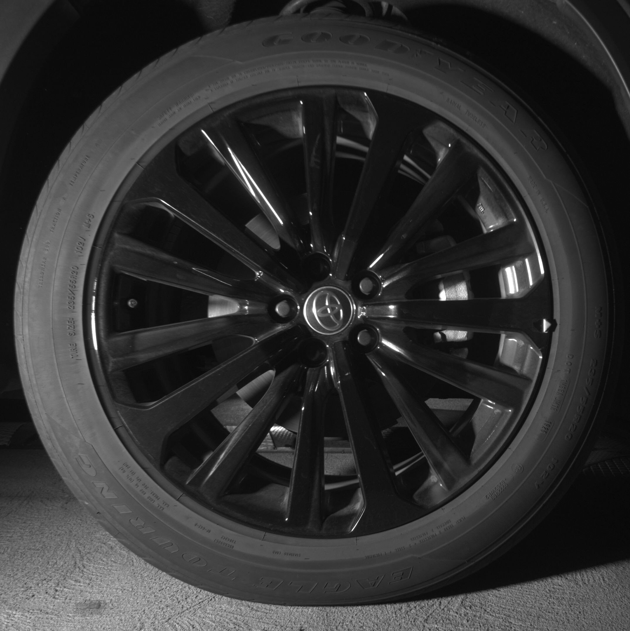 Thumbnail: 2025 Toyota Highlander - 13