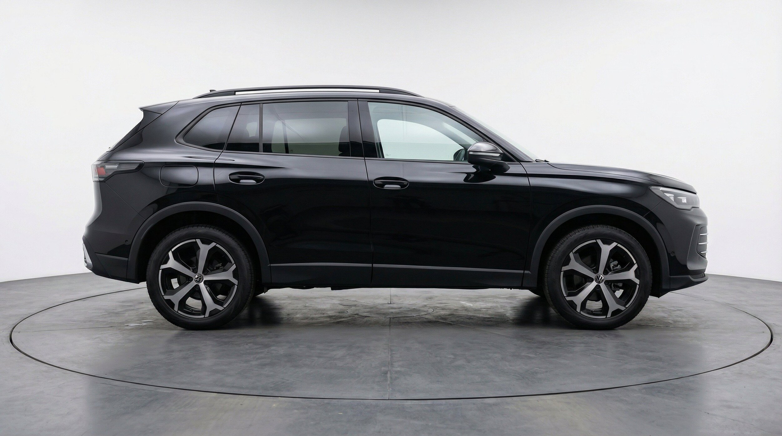 Thumbnail: 2026 Volkswagen Tiguan - 10
