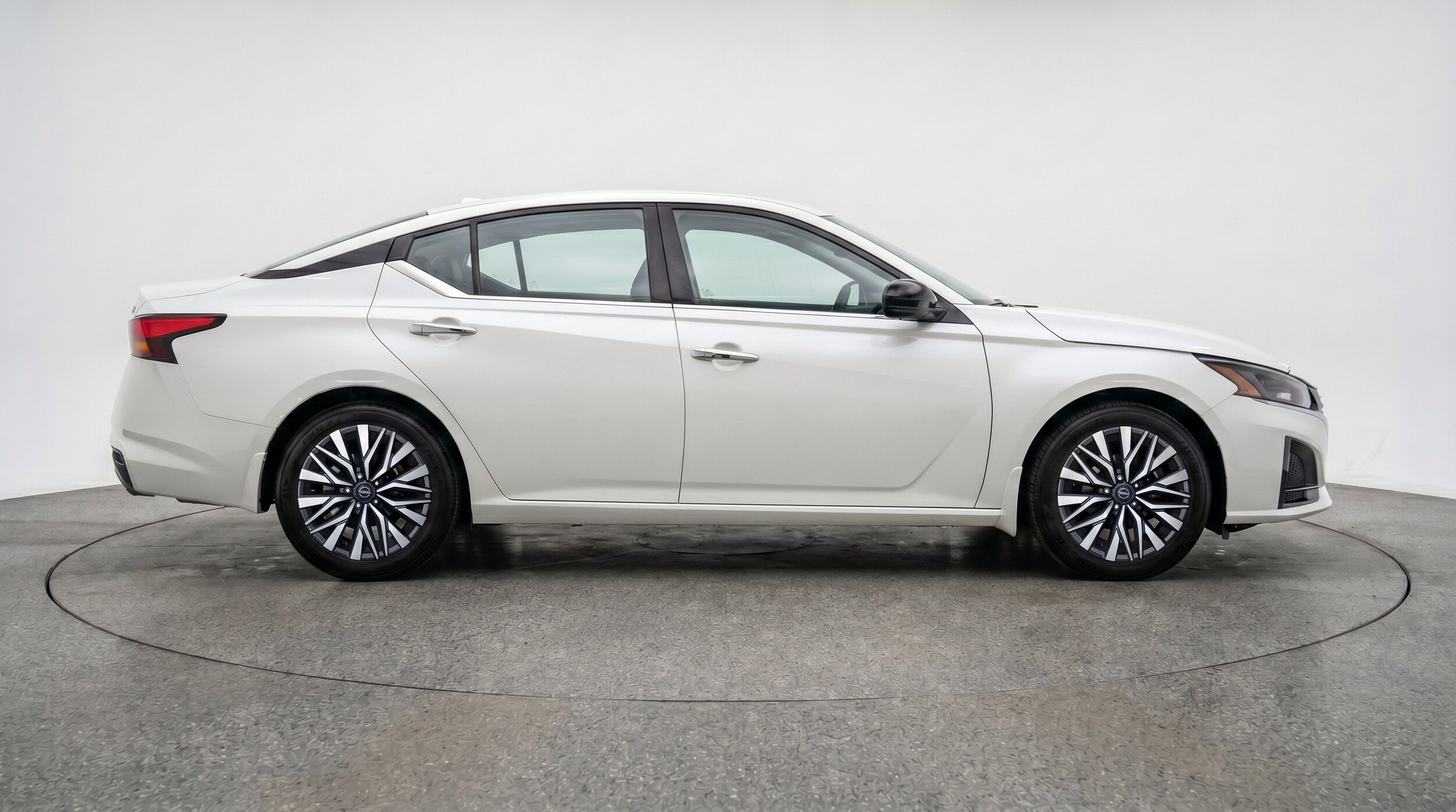 Thumbnail: 2025 Nissan Altima - 11
