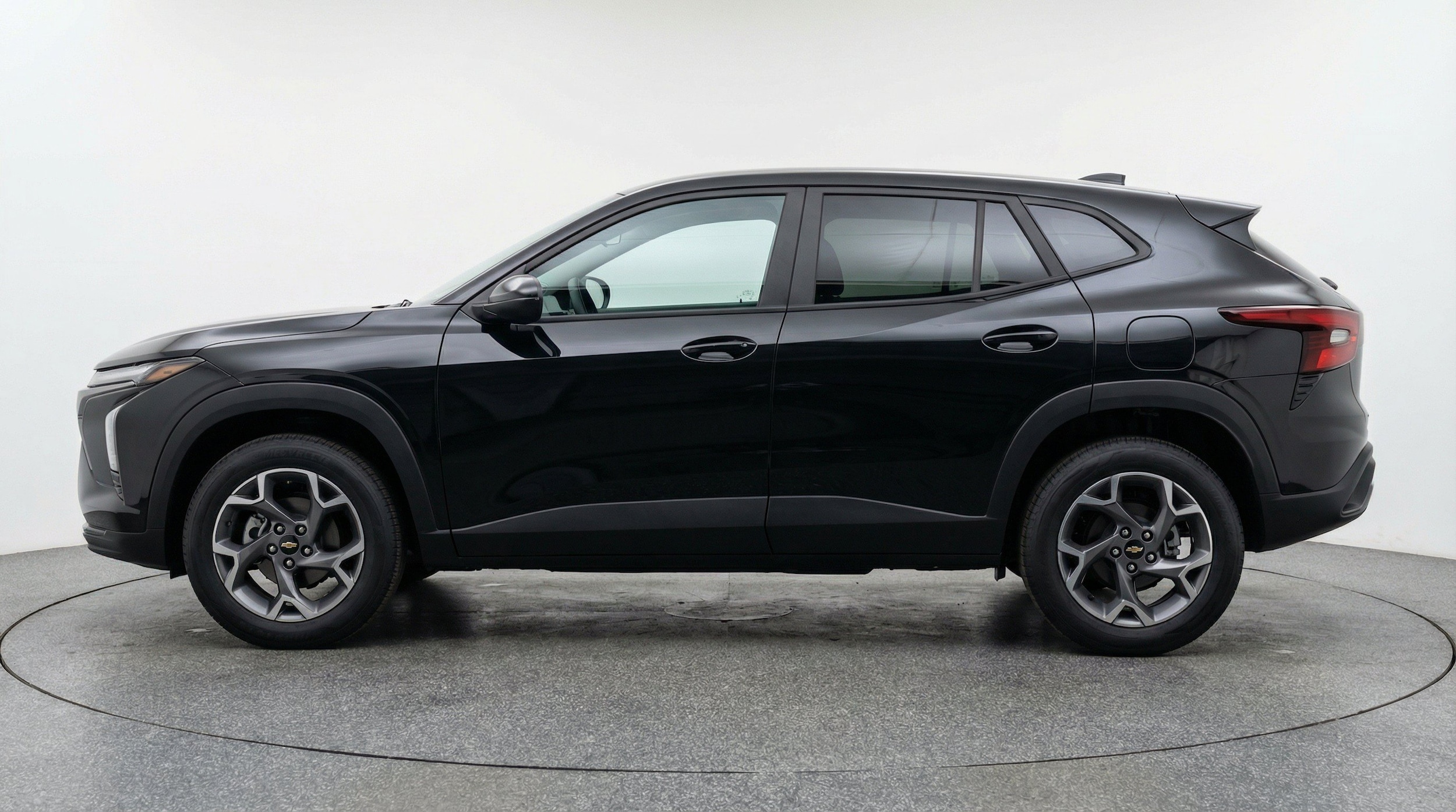 Thumbnail: 2025 Chevrolet Trax - 5