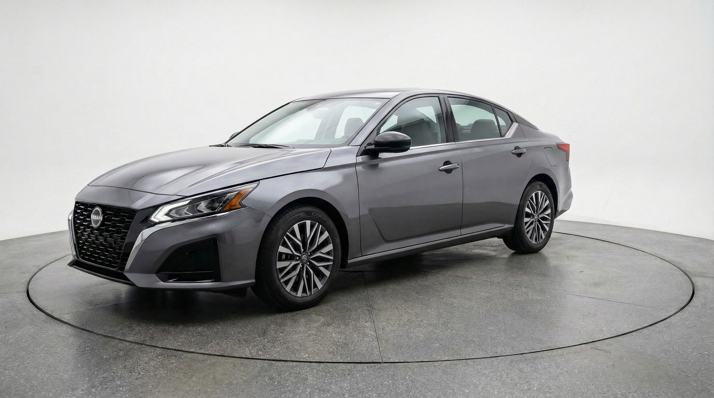 Thumbnail: 2025 Nissan Altima - 3