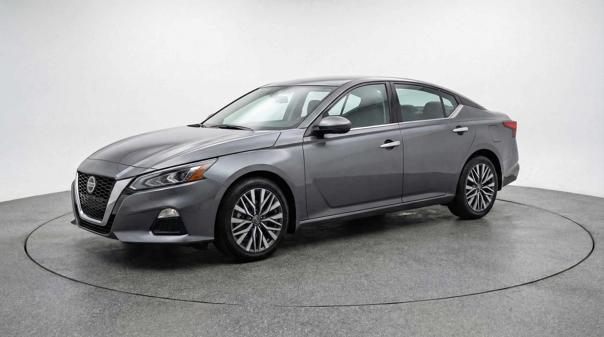 Thumbnail: 2025 Nissan Altima - 3