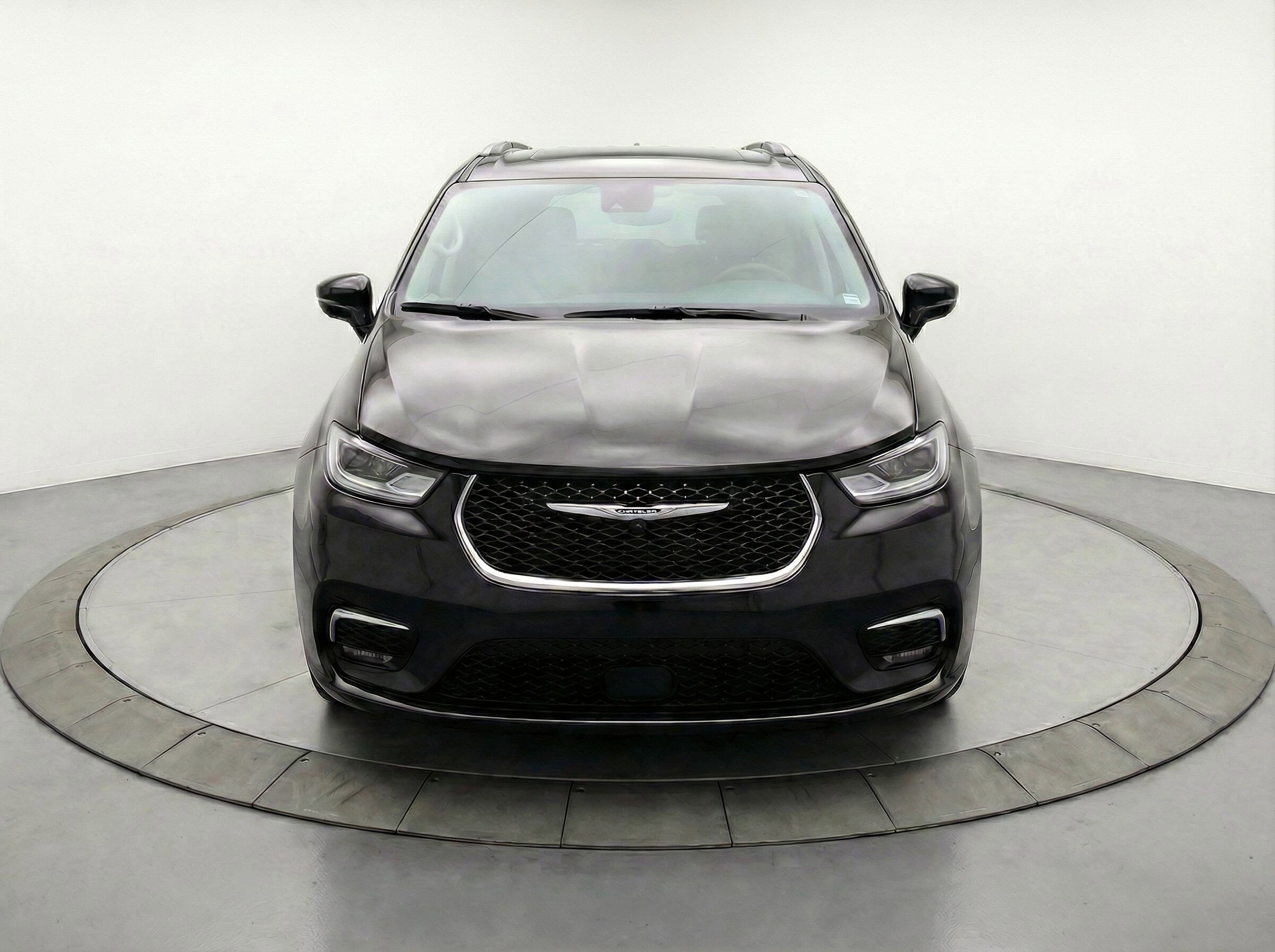 Thumbnail: 2024 Chrysler Pacifica - 2