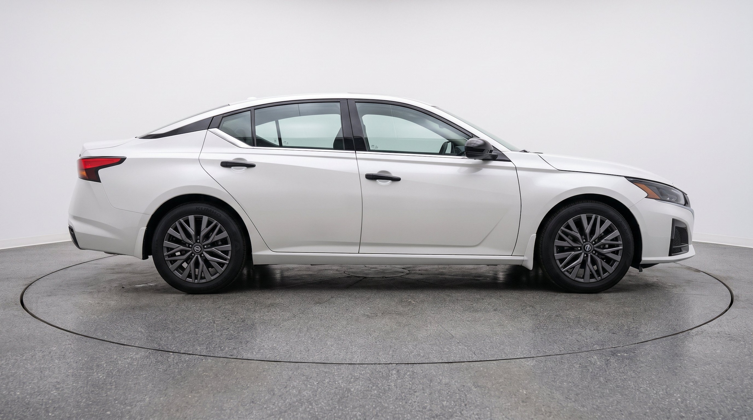 Thumbnail: 2025 Nissan Altima - 10