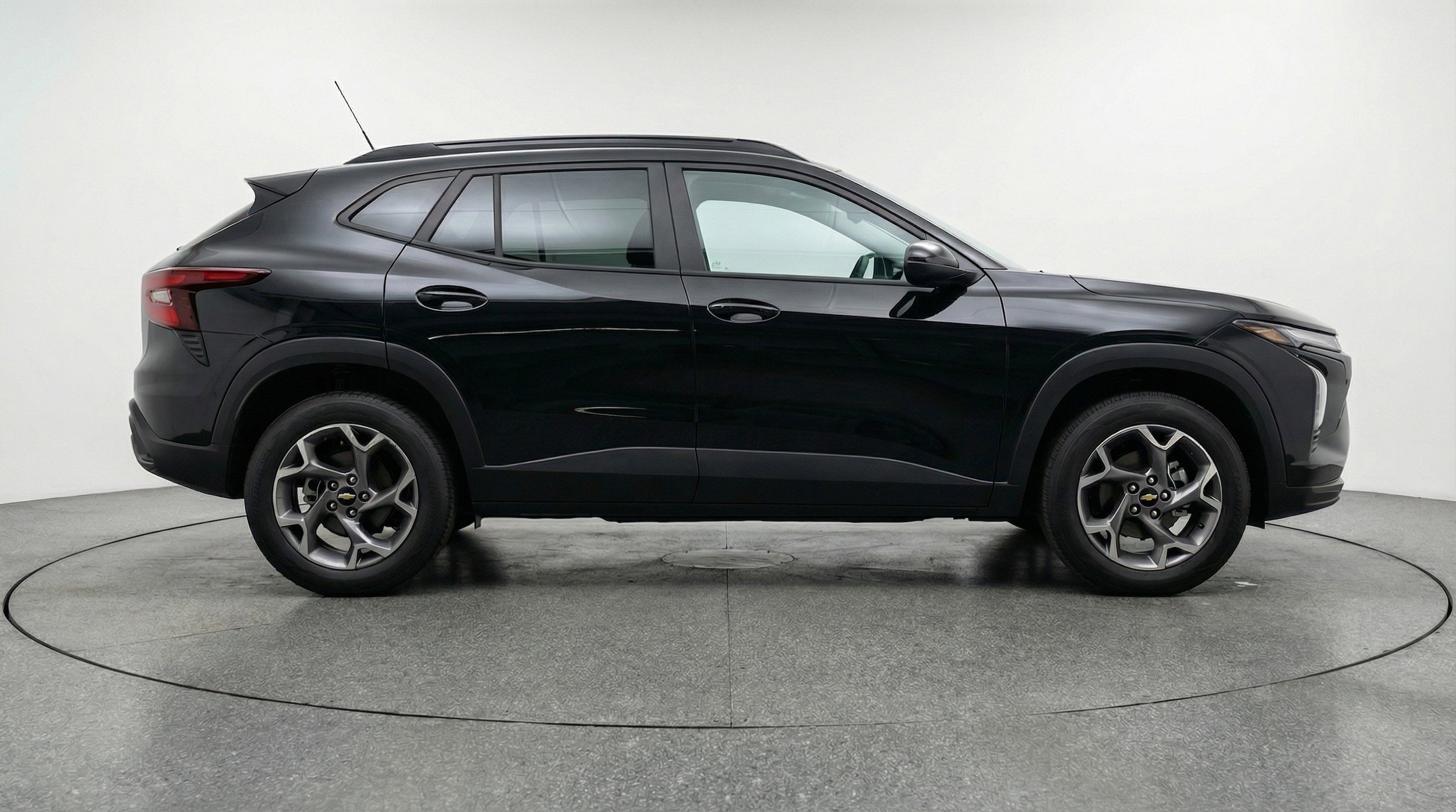Thumbnail: 2025 Chevrolet Trax - 11