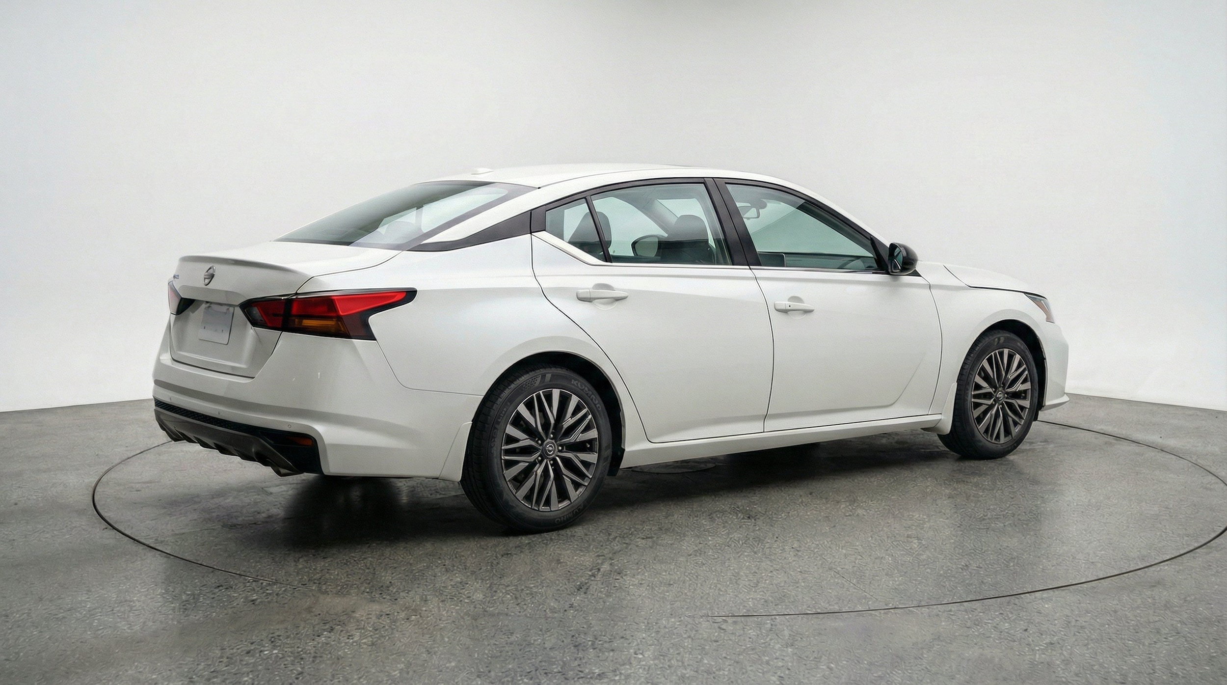 Thumbnail: 2025 Nissan Altima - 9