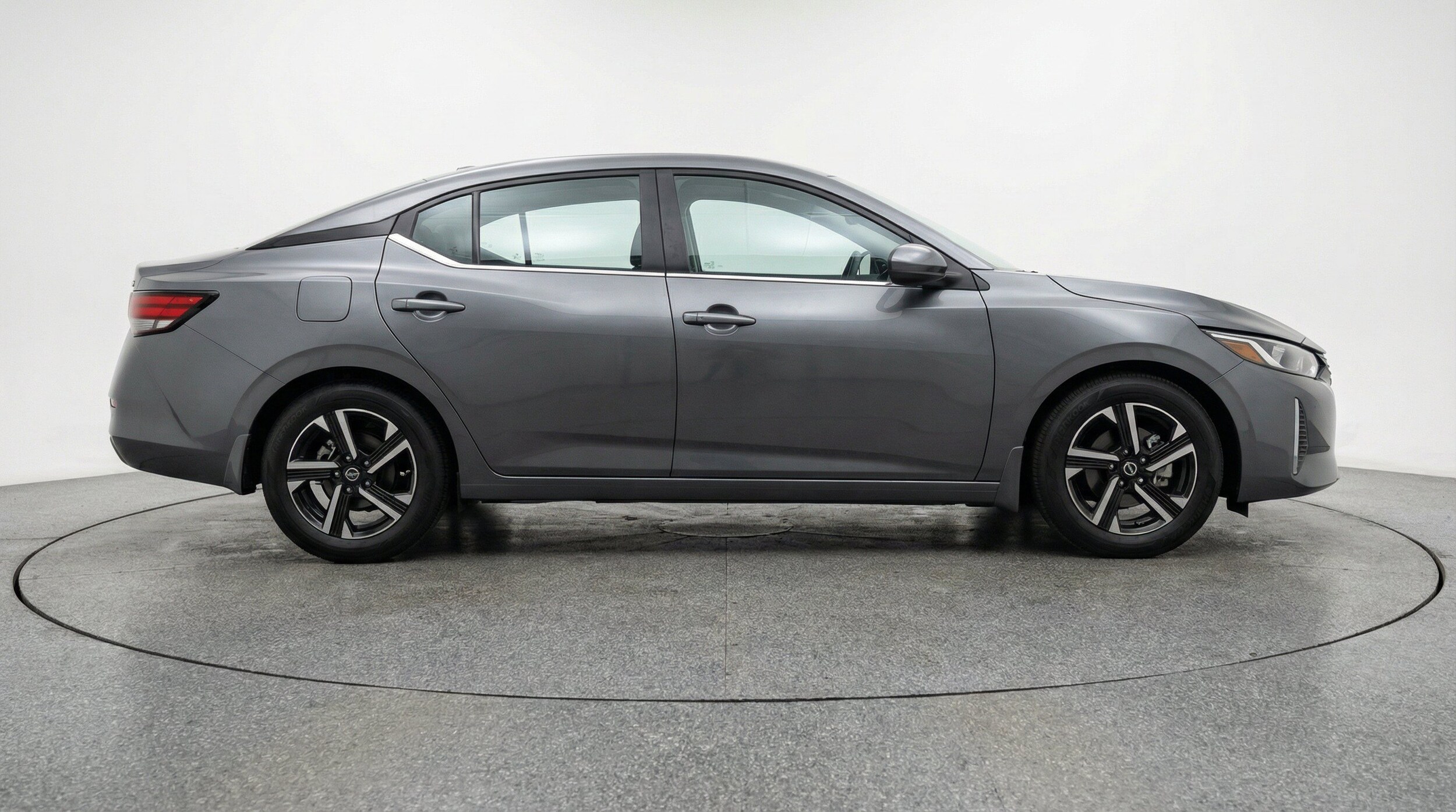 Thumbnail: 2025 Nissan Sentra - 11