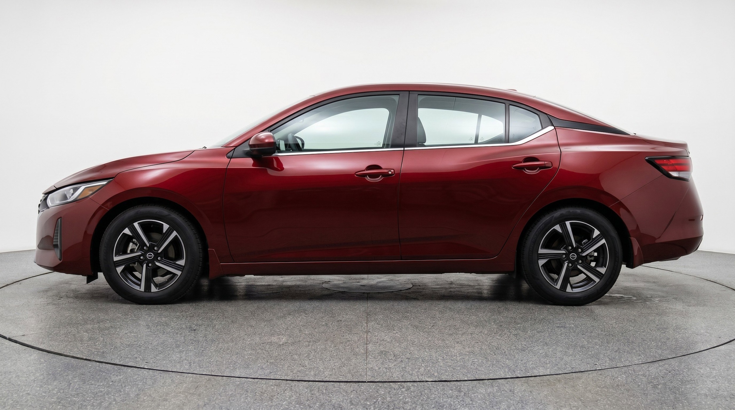 Thumbnail: 2025 Nissan Sentra - 5