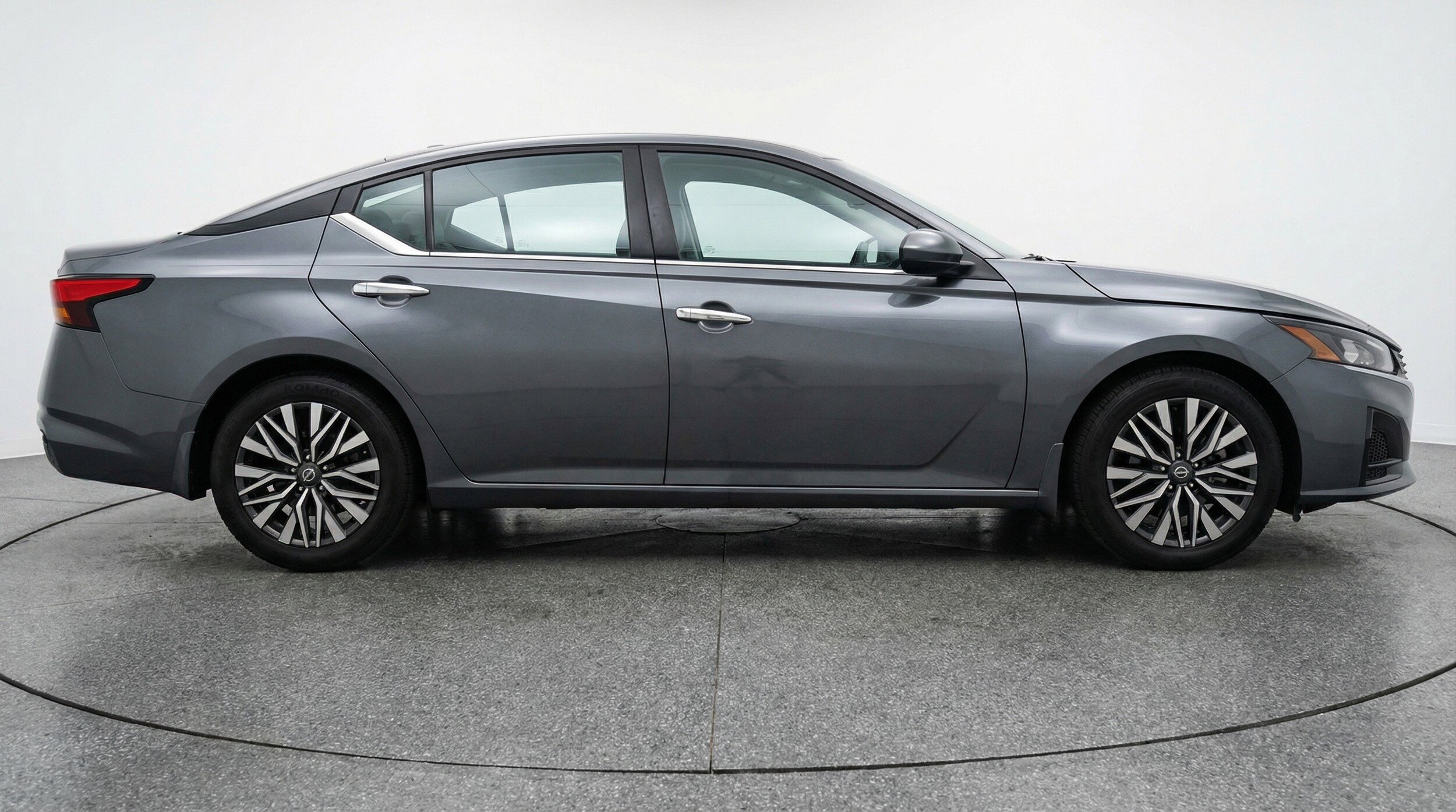 Thumbnail: 2025 Nissan Altima - 11