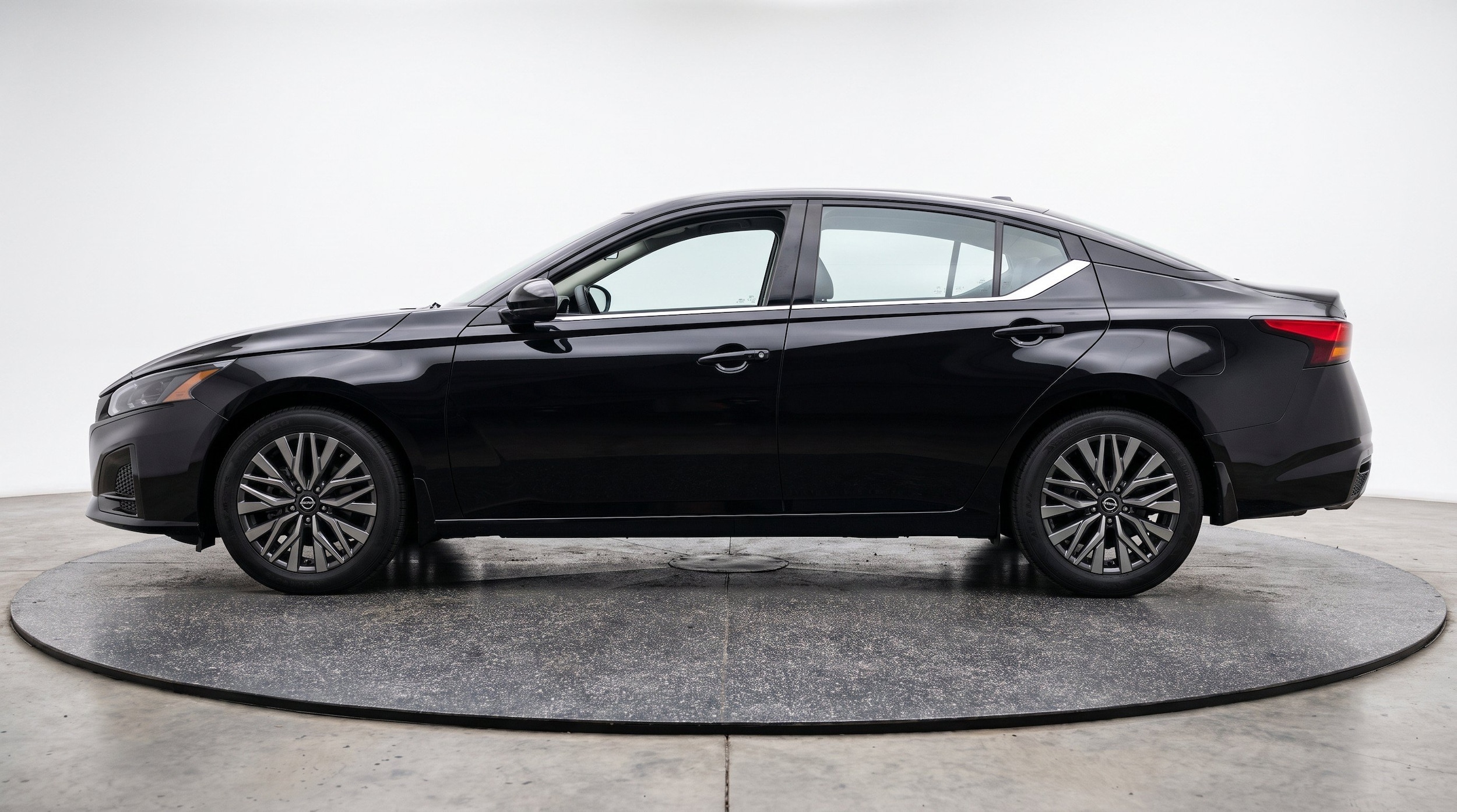 Thumbnail: 2026 Nissan Altima - 5
