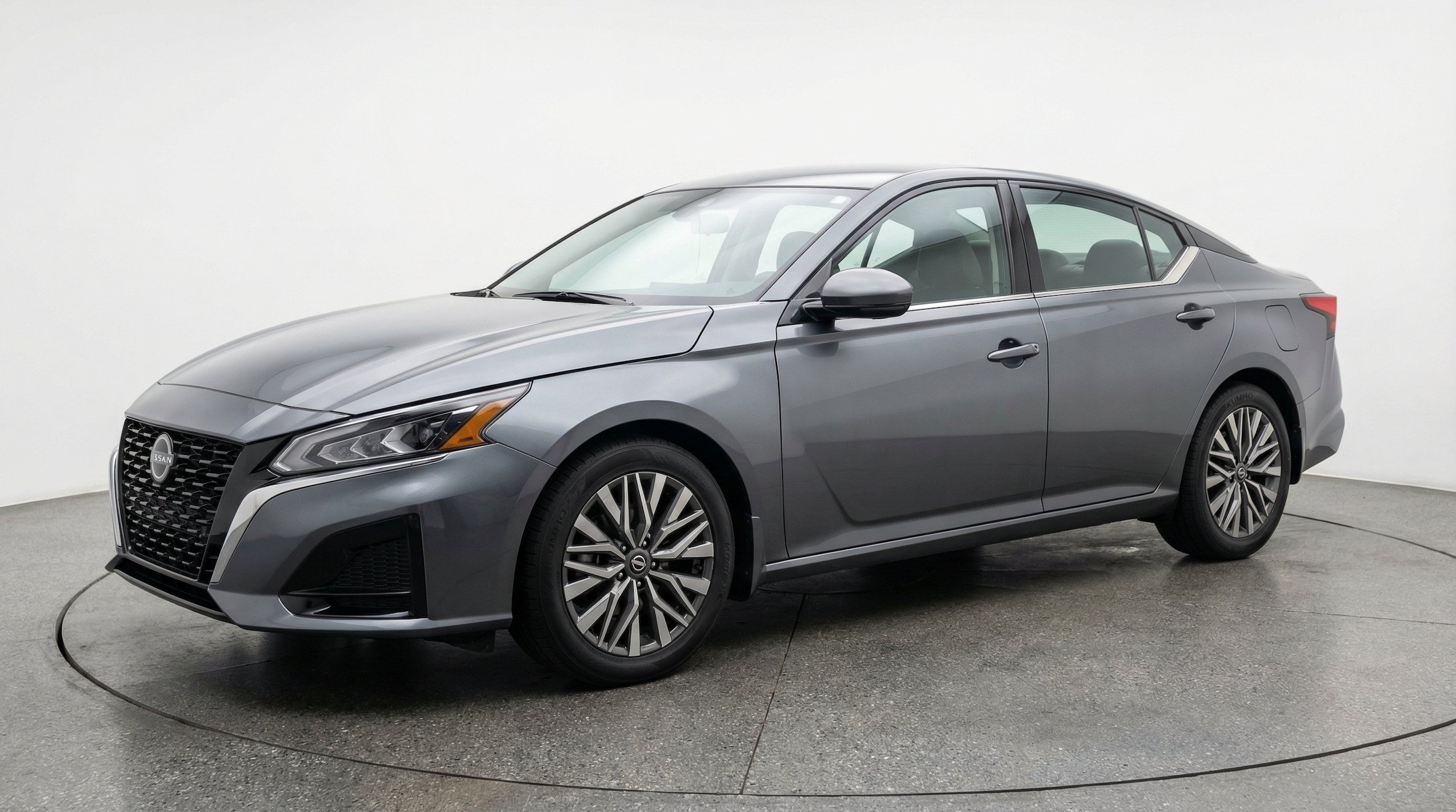 Thumbnail: 2025 Nissan Altima - 3